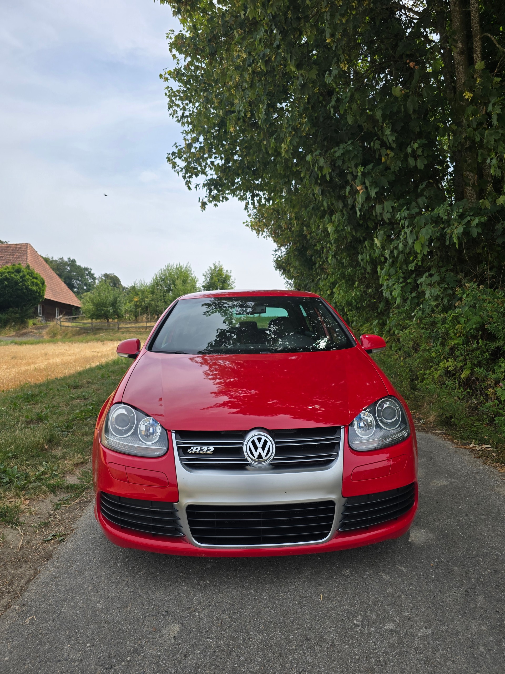 VW Golf R32 4Motion-image-1