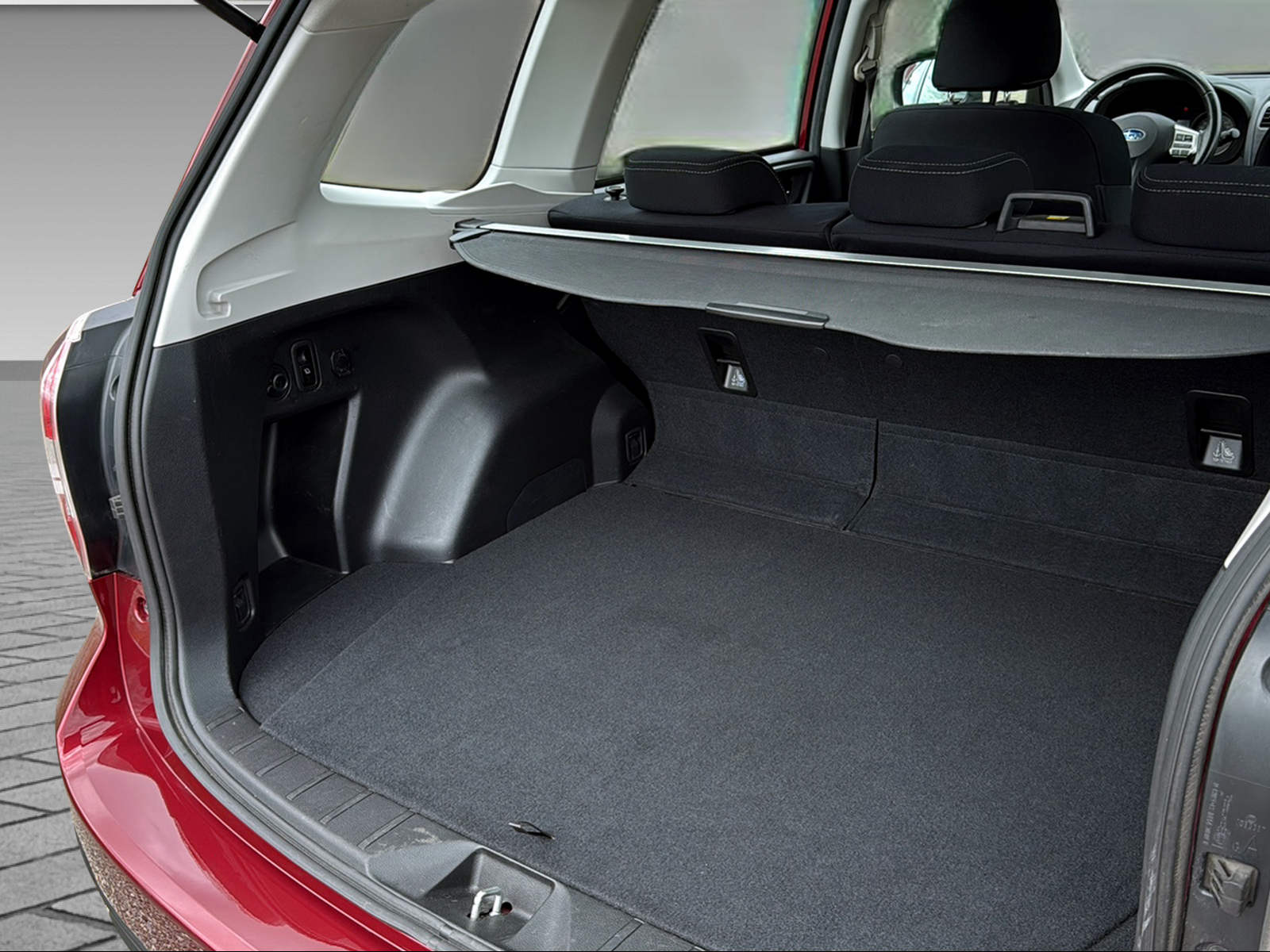 SUBARU Forester Station 2.0 Swiss-image-22