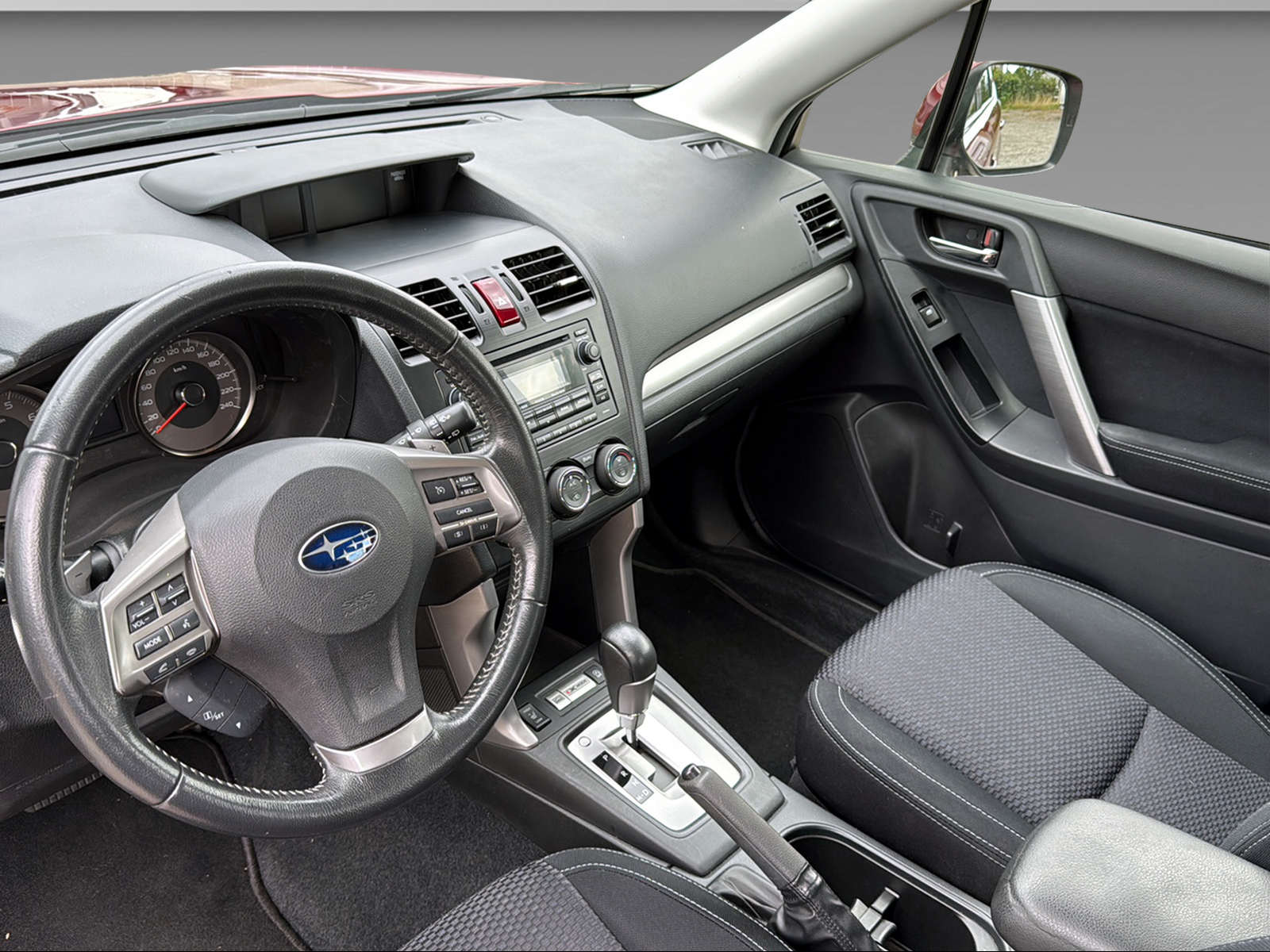 SUBARU Forester Station 2.0 Swiss-image-12