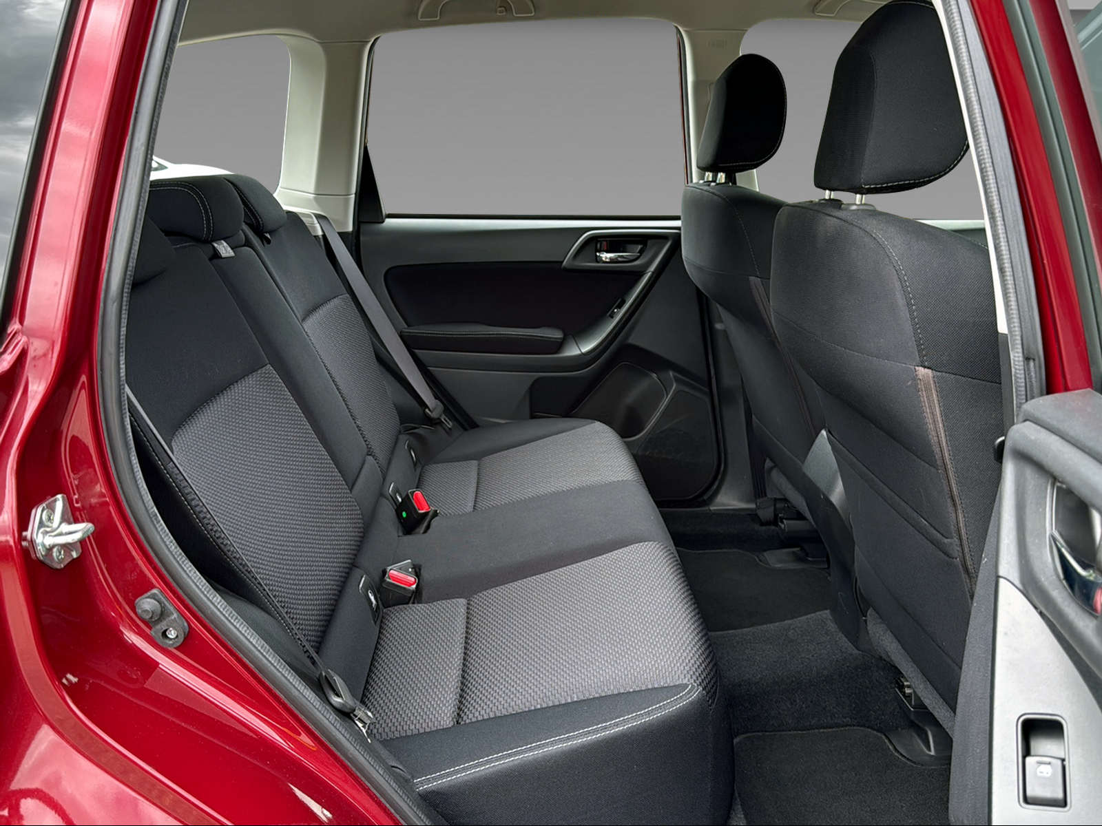 SUBARU Forester Station 2.0 Swiss-image-21