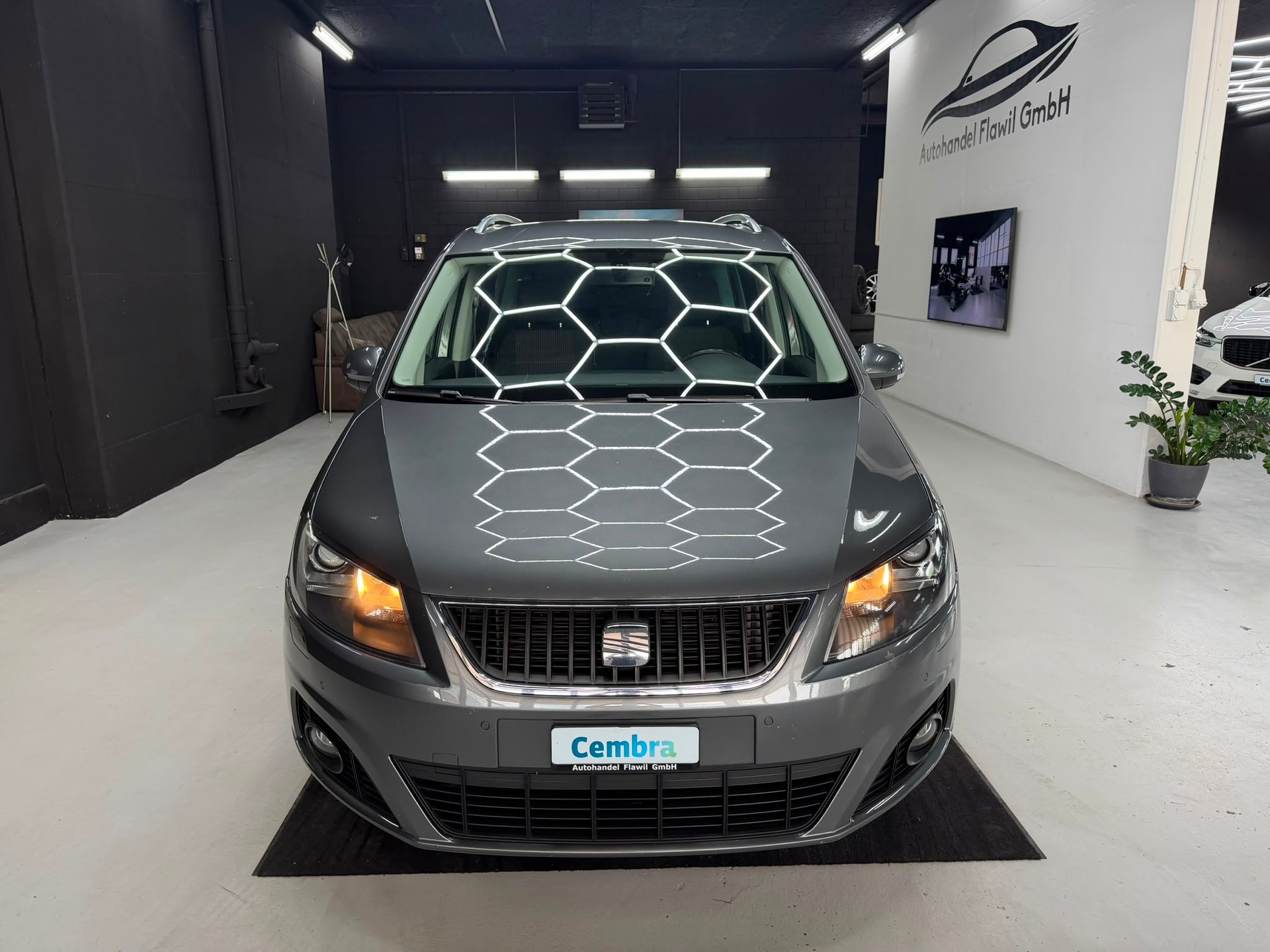 SEAT Alhambra 2.0 TSI Style Viva DSG-image-1