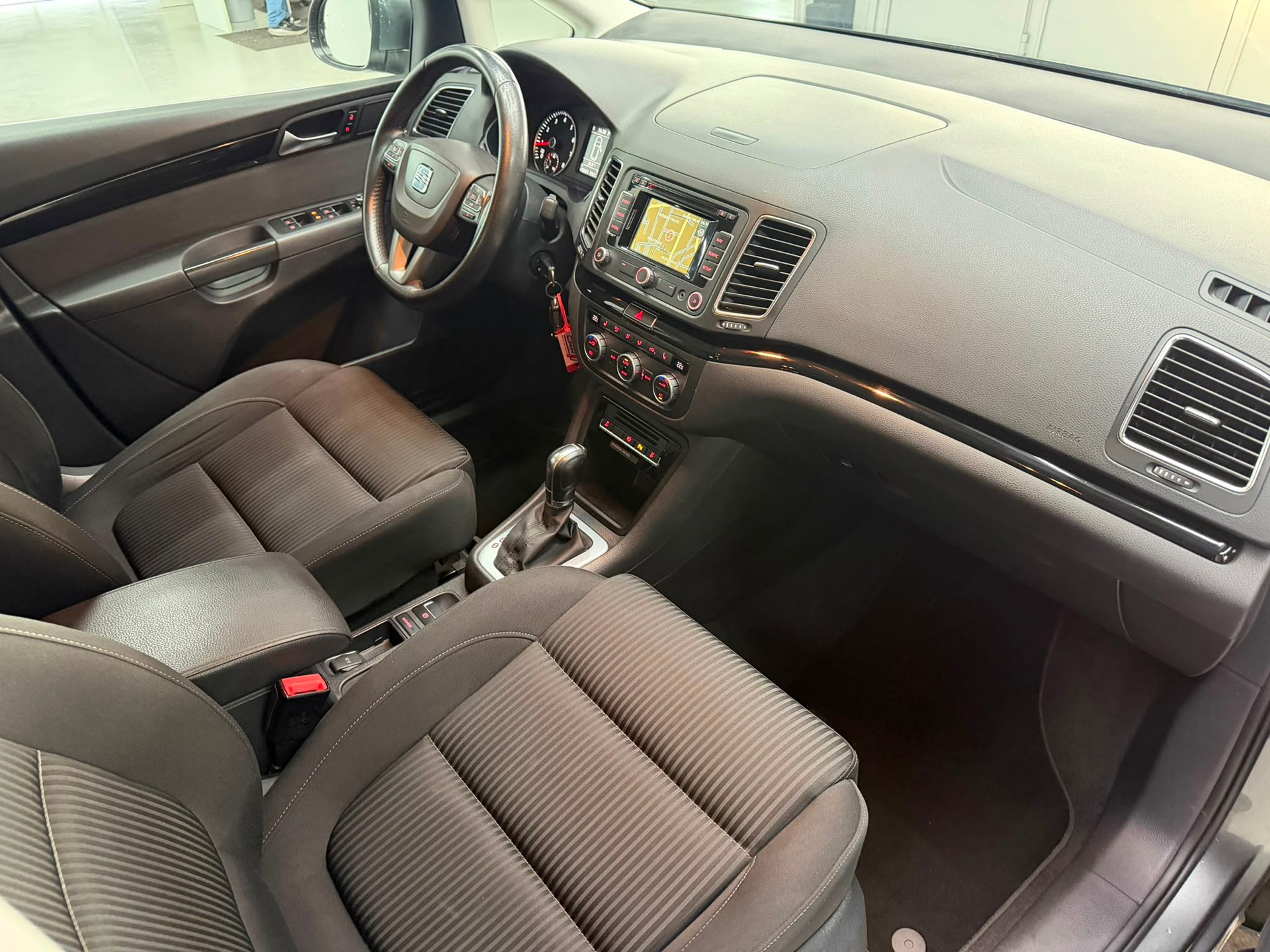 SEAT Alhambra 2.0 TSI Style Viva DSG-image-6