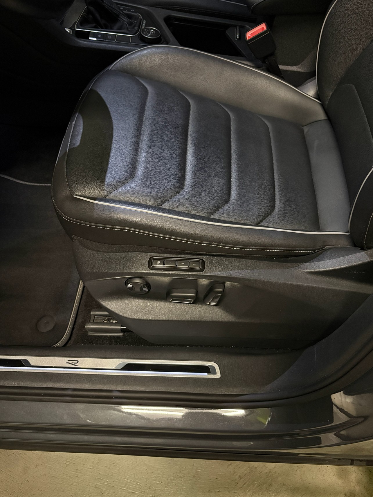 VW 2.0 TSI R-Line DSG-image-6