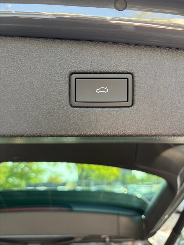 VW 2.0 TSI R-Line DSG-image-12