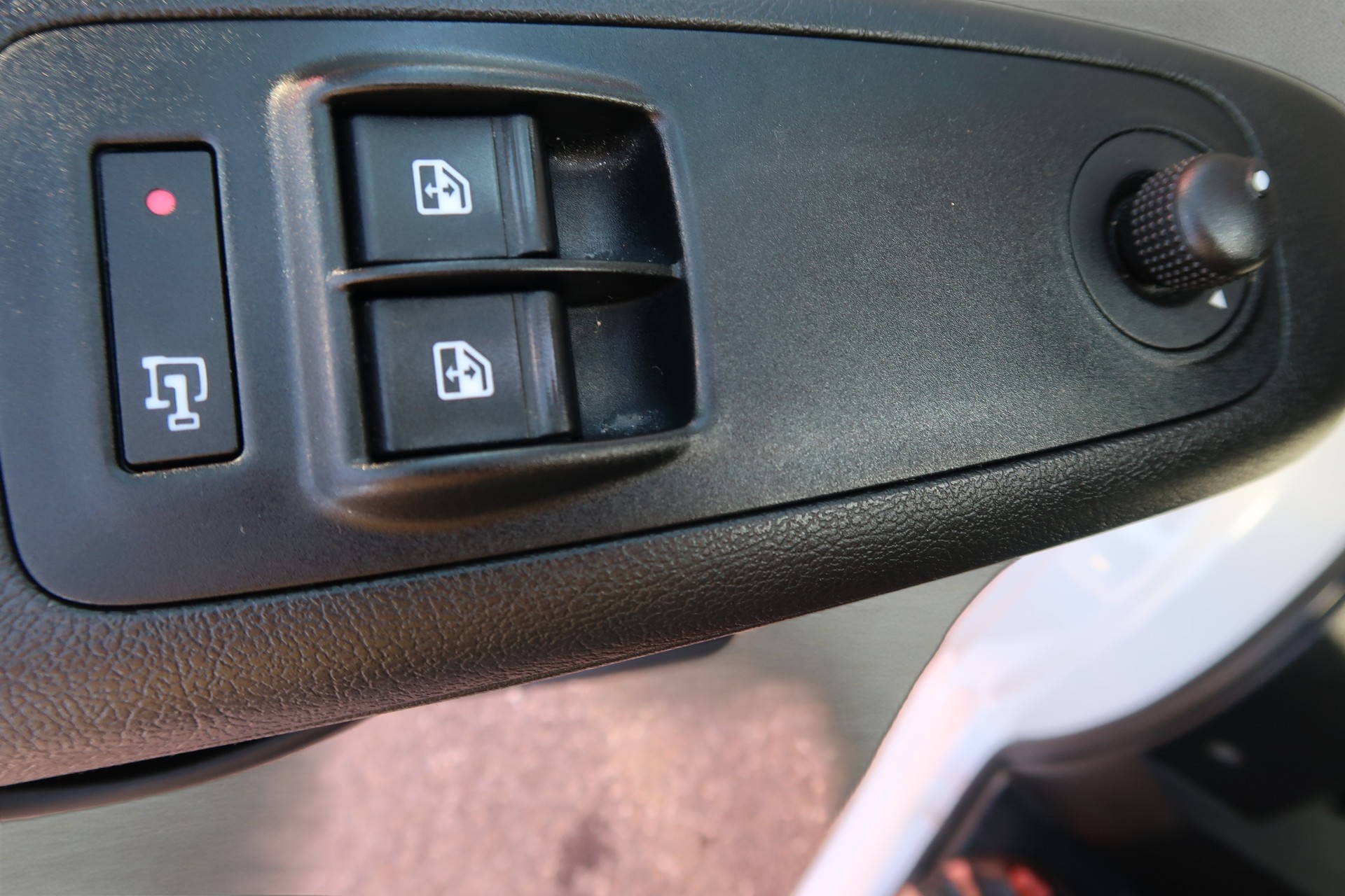 CITROEN Jumper 33 2.2 BlueHDi 140 Club L2H1-image-8