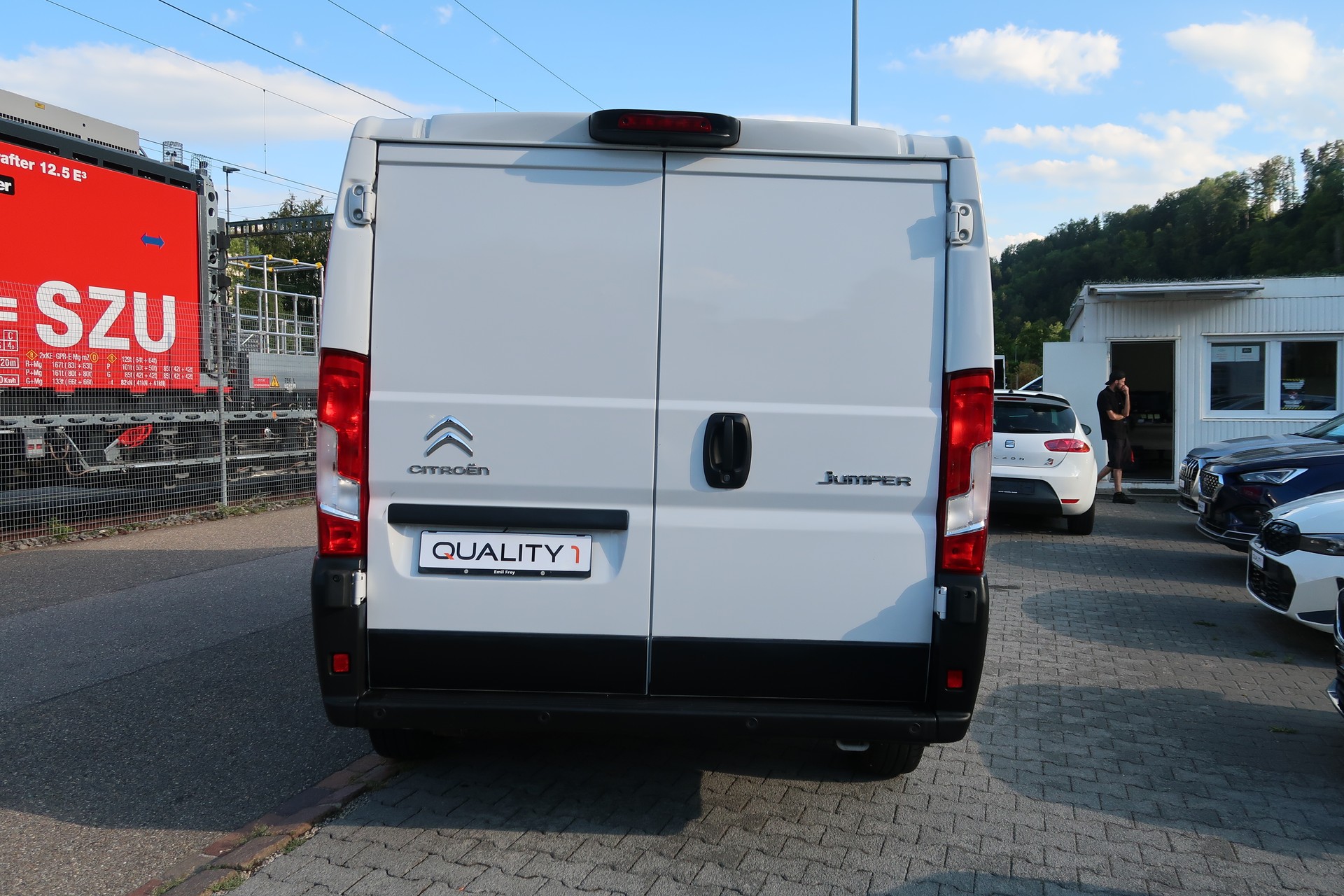 CITROEN Jumper 33 2.2 BlueHDi 140 Club L2H1-image-4