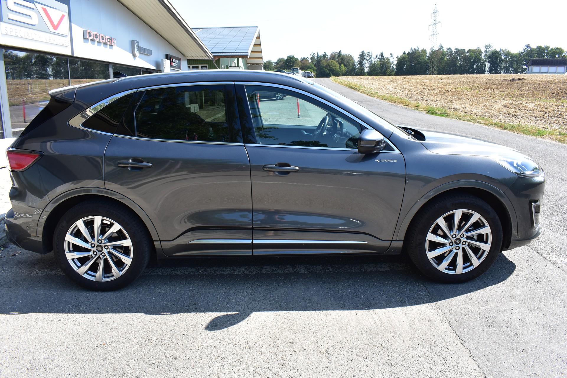 FORD Kuga 2.5 FHEV Vignale FWD-image-3