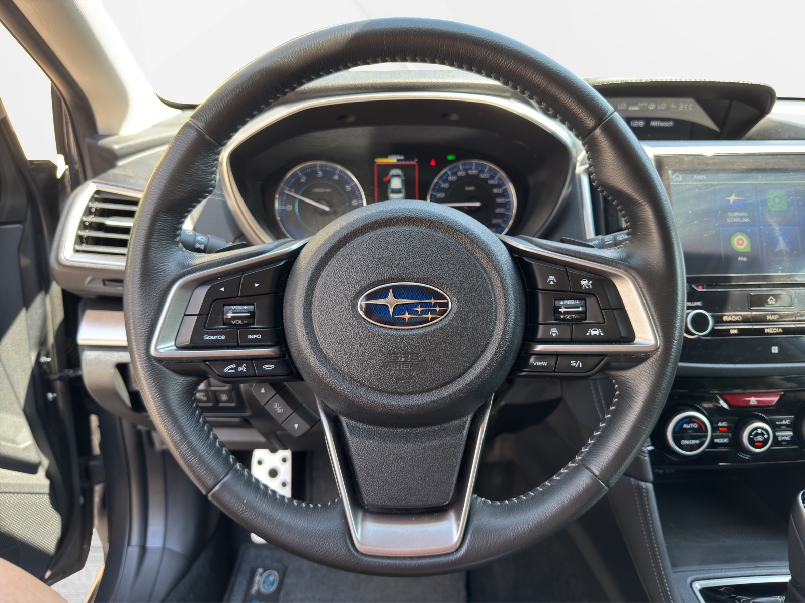 SUBARU Impreza 2.0i e-Boxer Swiss Plus AWD CVT-image-9