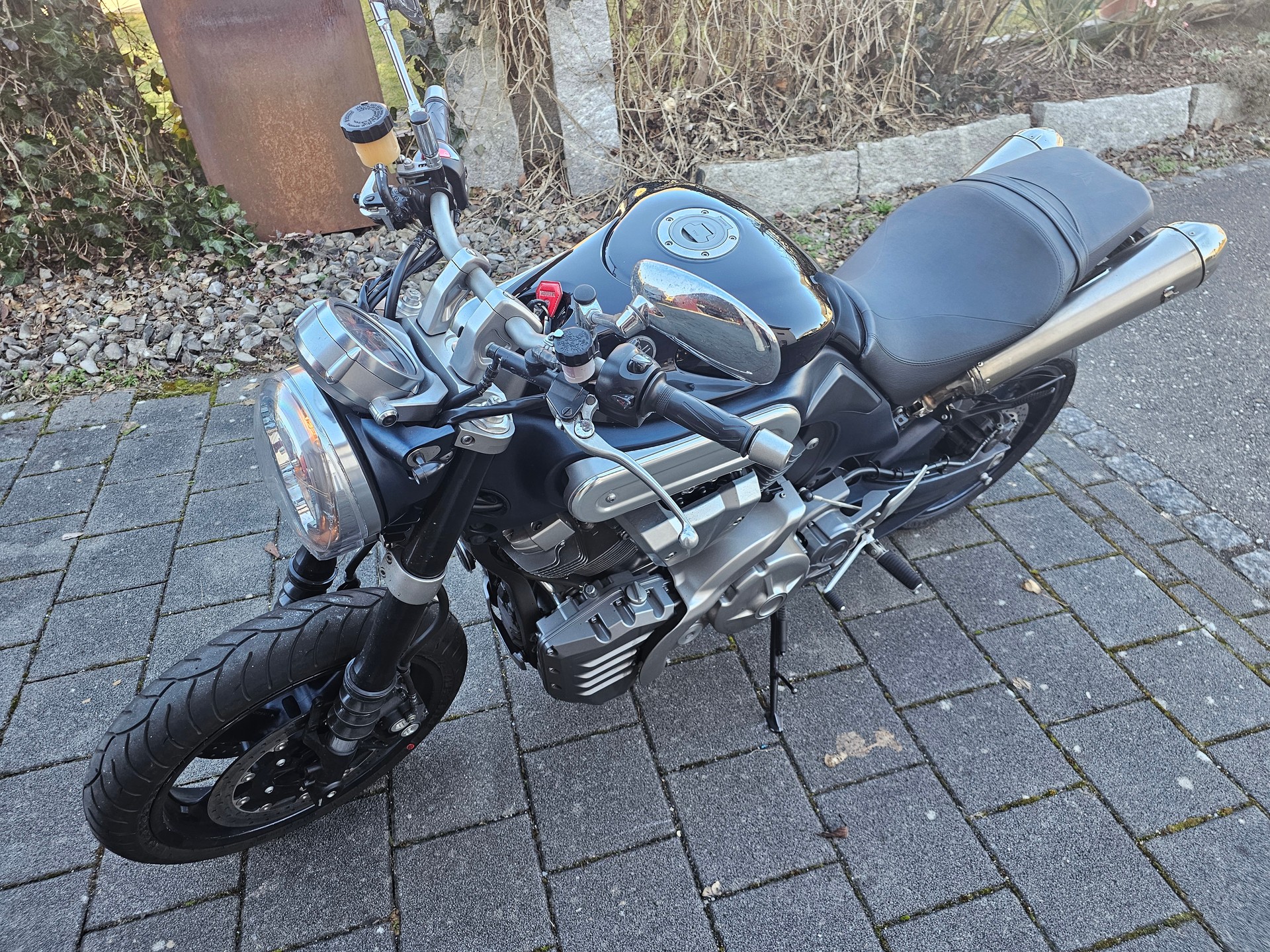 YAMAHA MT-01-image-3