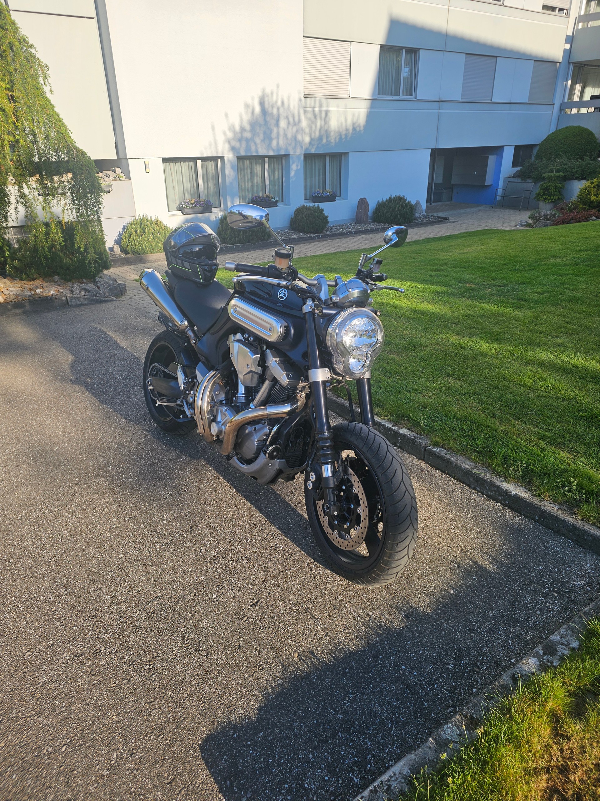 YAMAHA MT-01