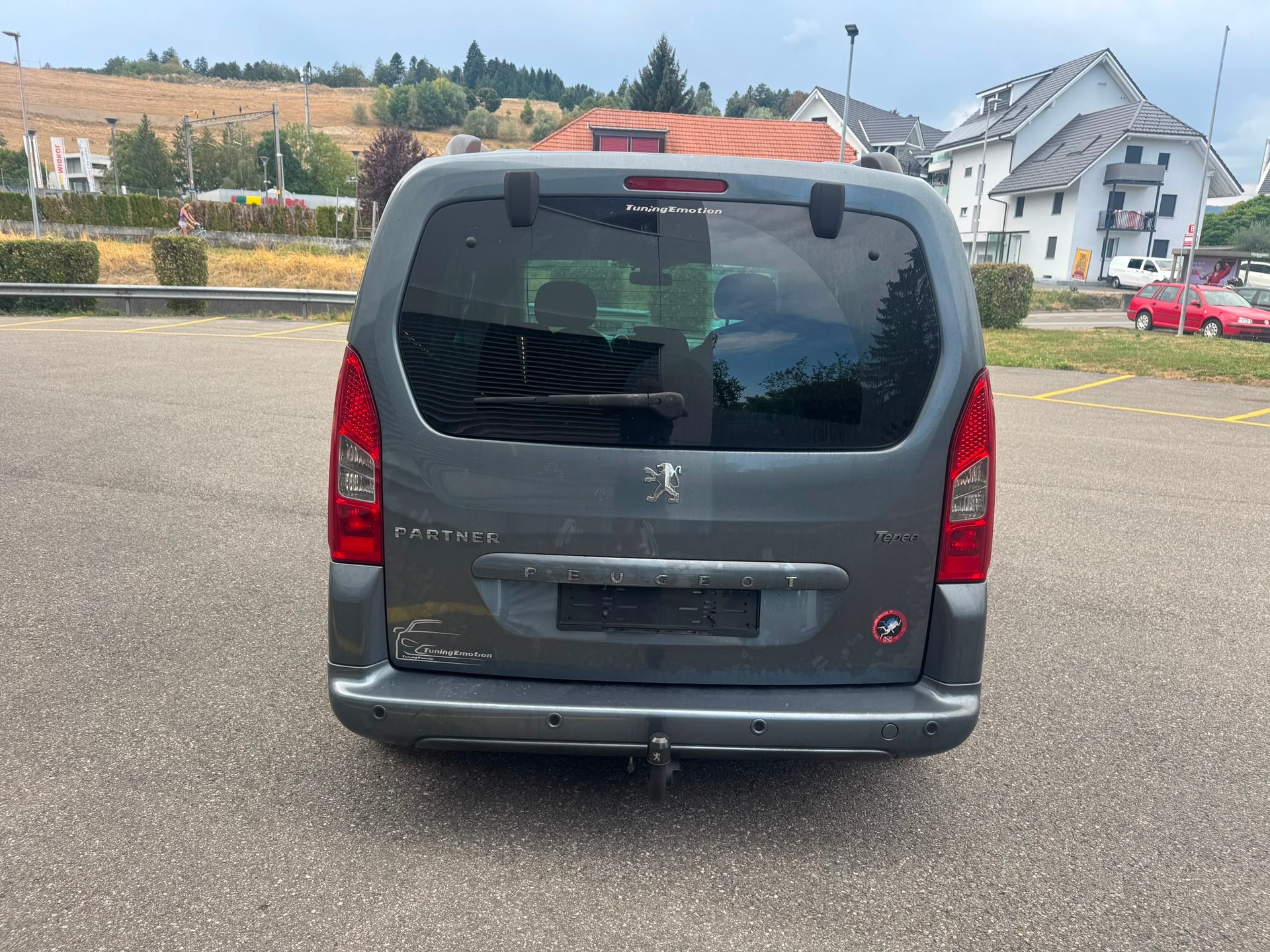 PEUGEOT Partner 1.6 HDI Outdoor-image-3