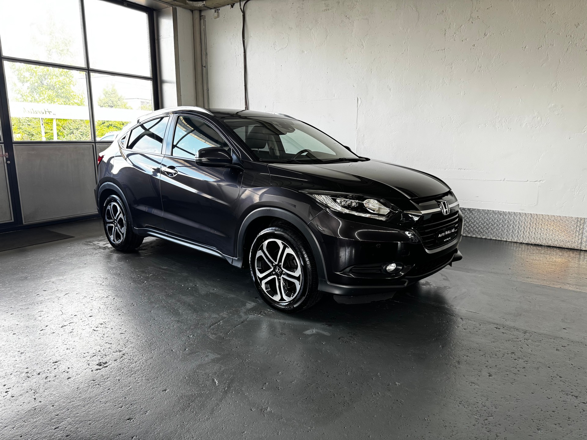 HONDA HR-V 1.5i-VTEC Executive CVT-image-1