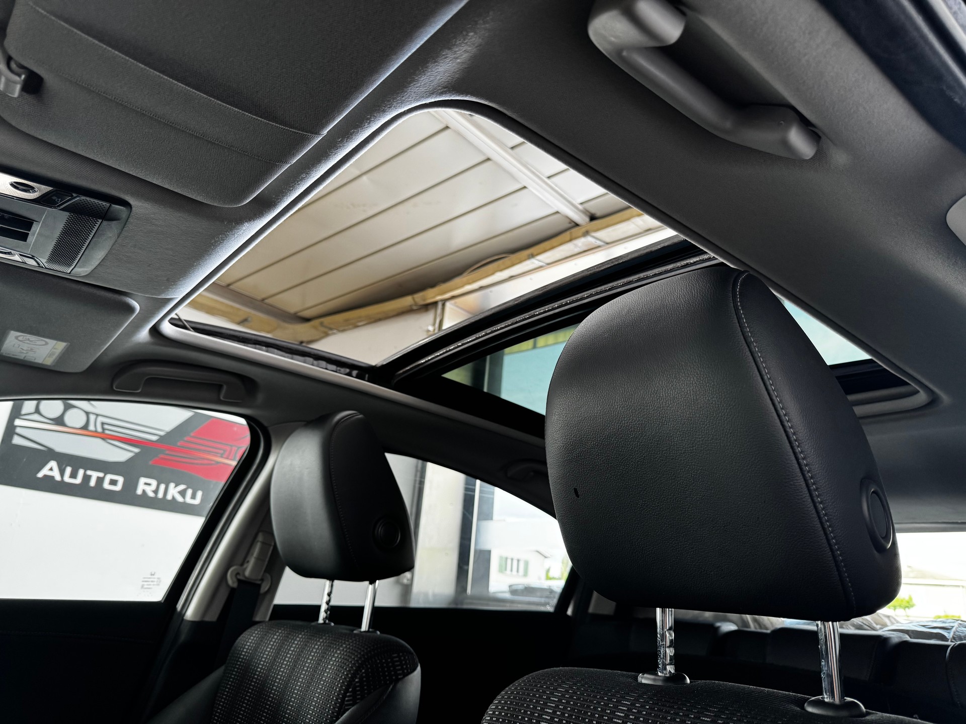 HONDA HR-V 1.5i-VTEC Executive CVT-image-19