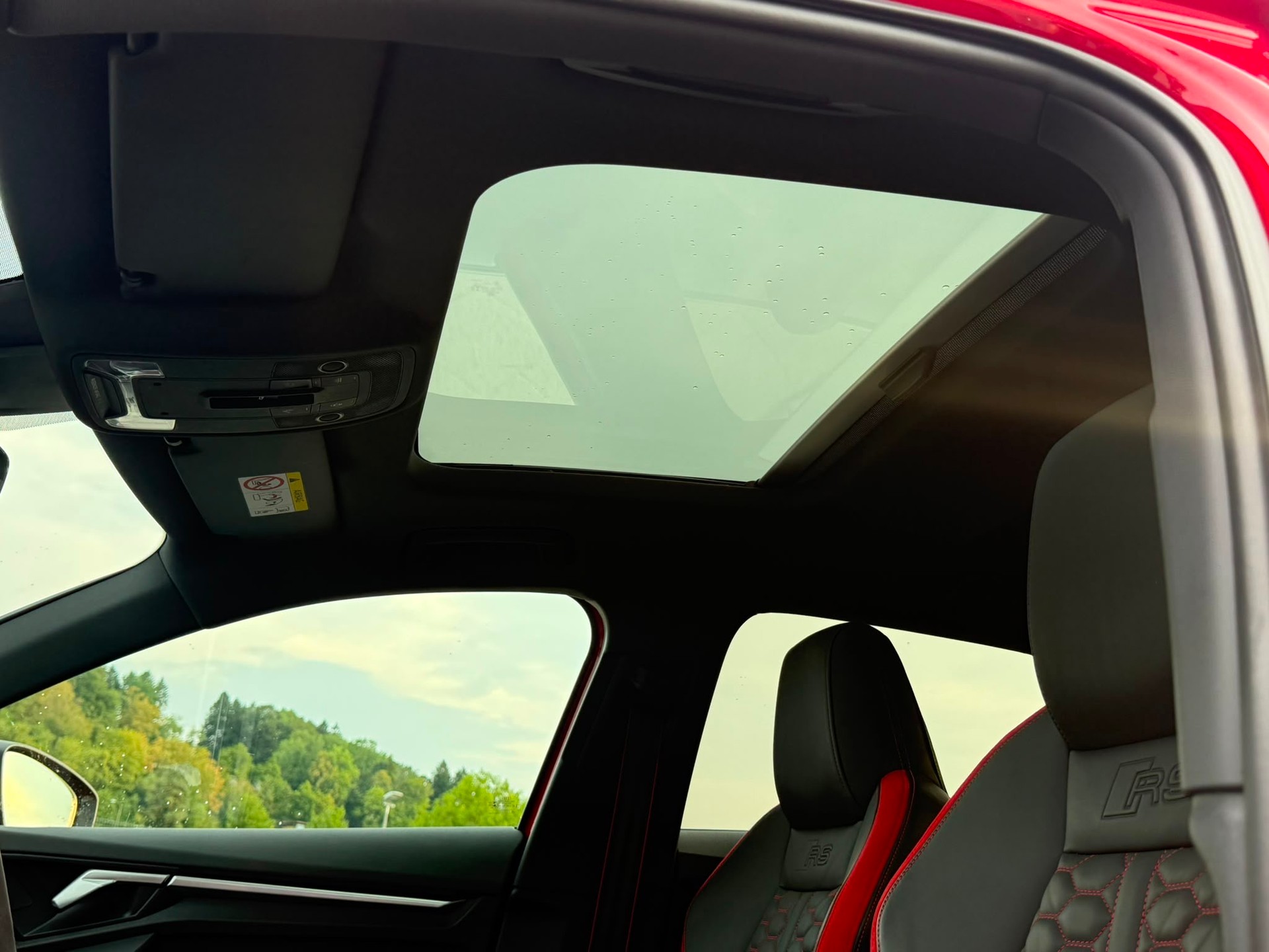 AUDI RS3 Sportback 2.5 TSI quattro S-tronic-image-7