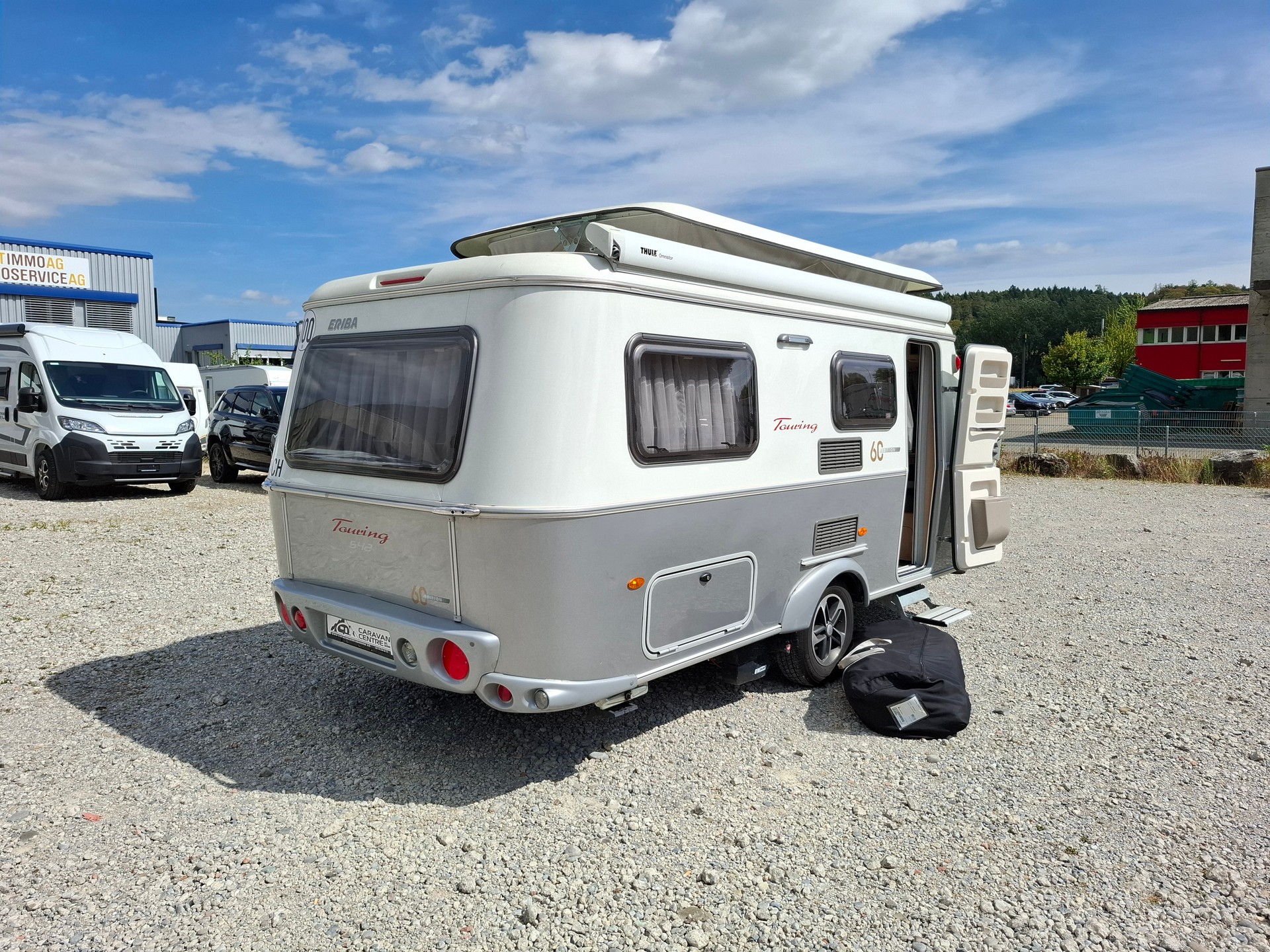 ERIBA Troll 542 GT - Kultwohnwagen mit Längsbett!-image-3