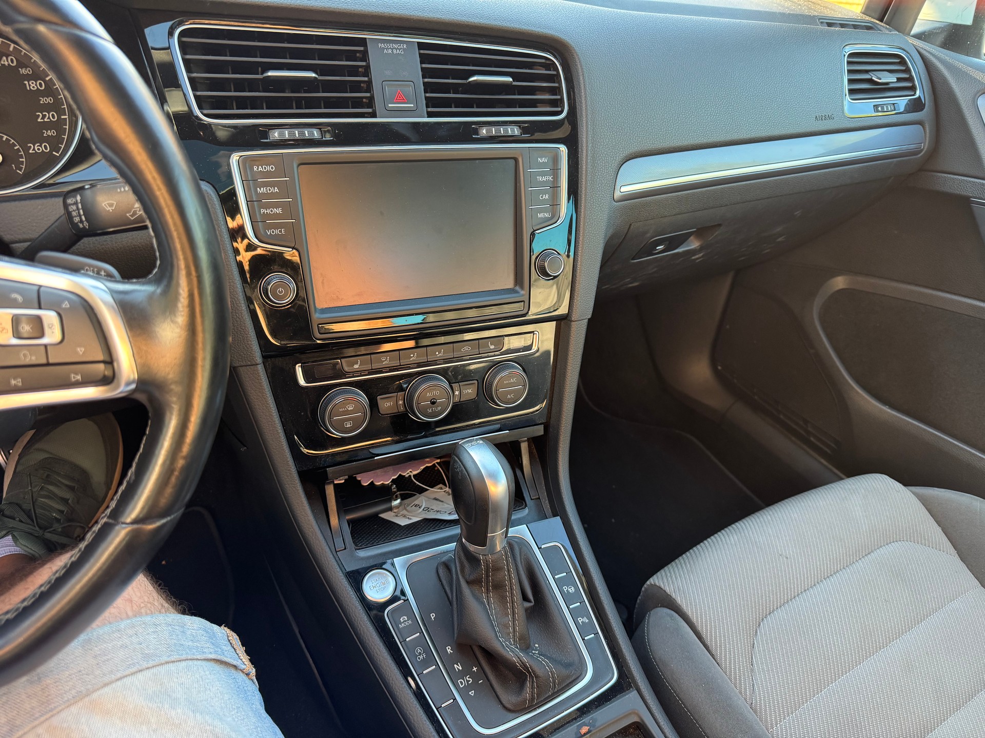 VW Golf 1.4 TSI Cup R-Line DSG-image-10