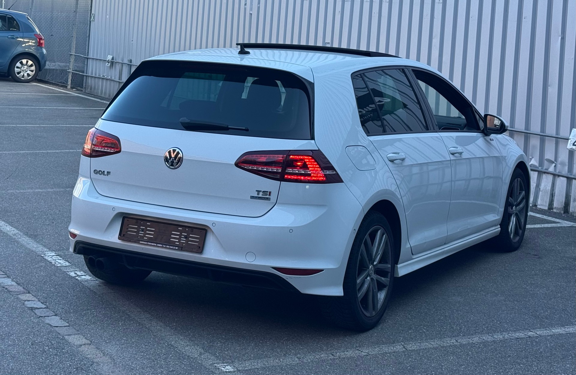 VW Golf 1.4 TSI Cup R-Line DSG-image-3
