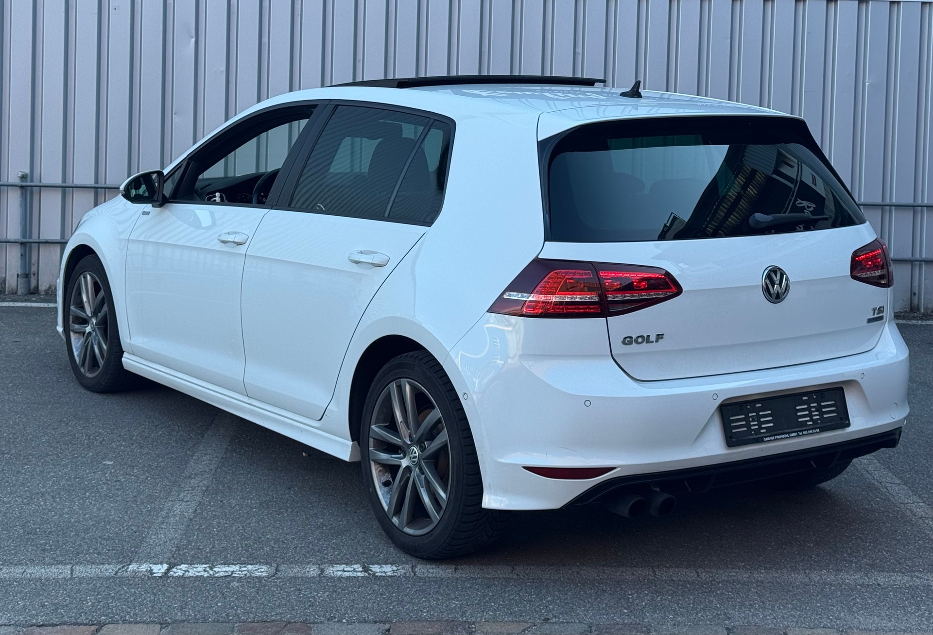 VW Golf 1.4 TSI Cup R-Line DSG-image-4
