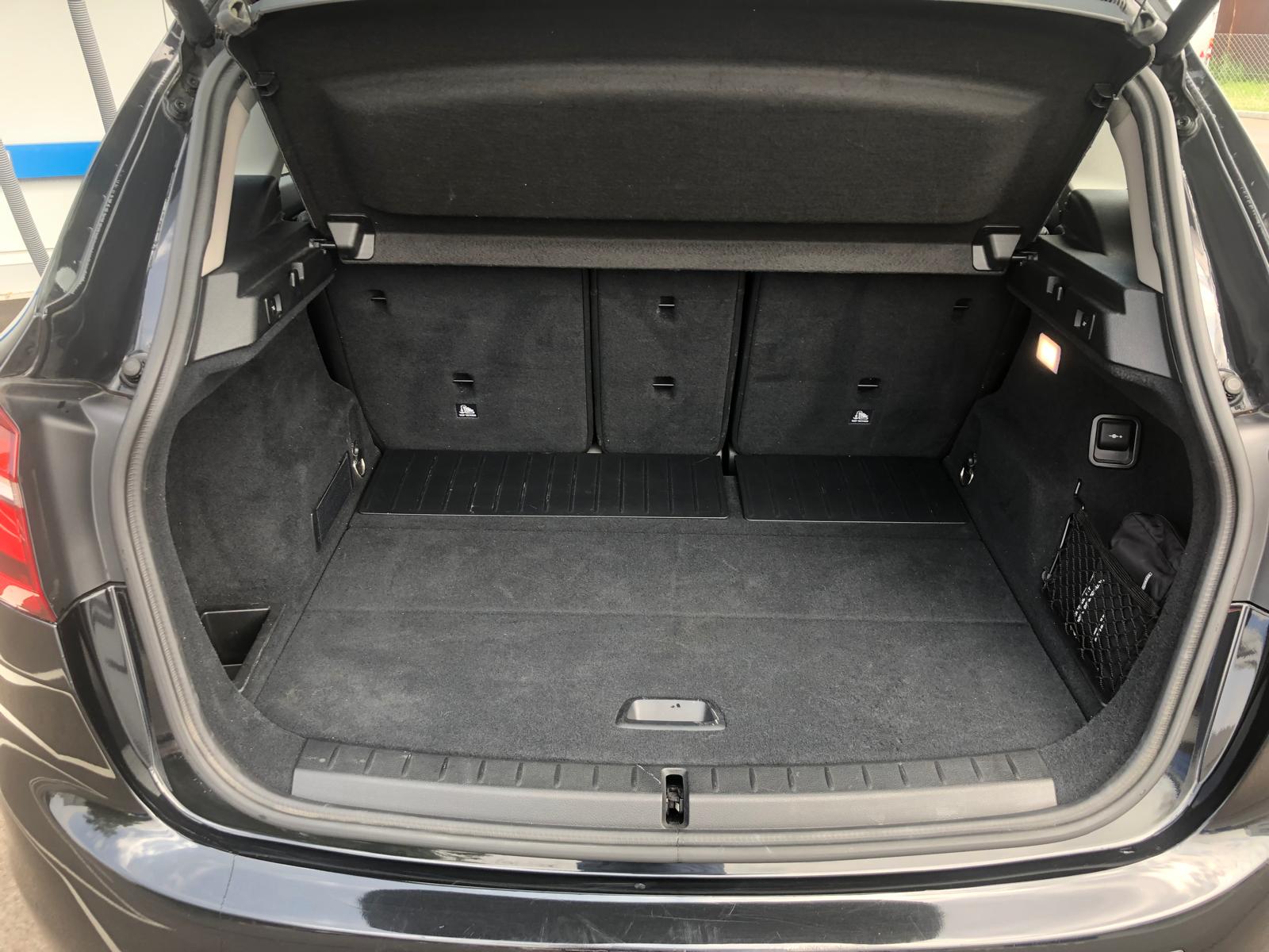 BMW 218d-image-4