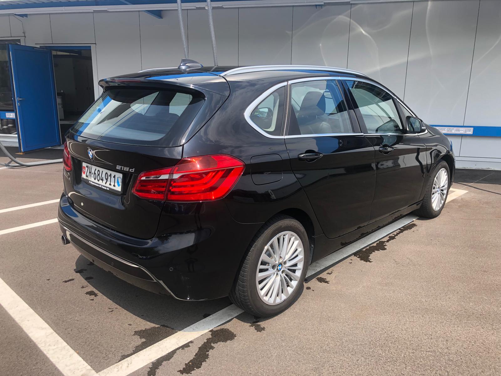 BMW 218d-image-1