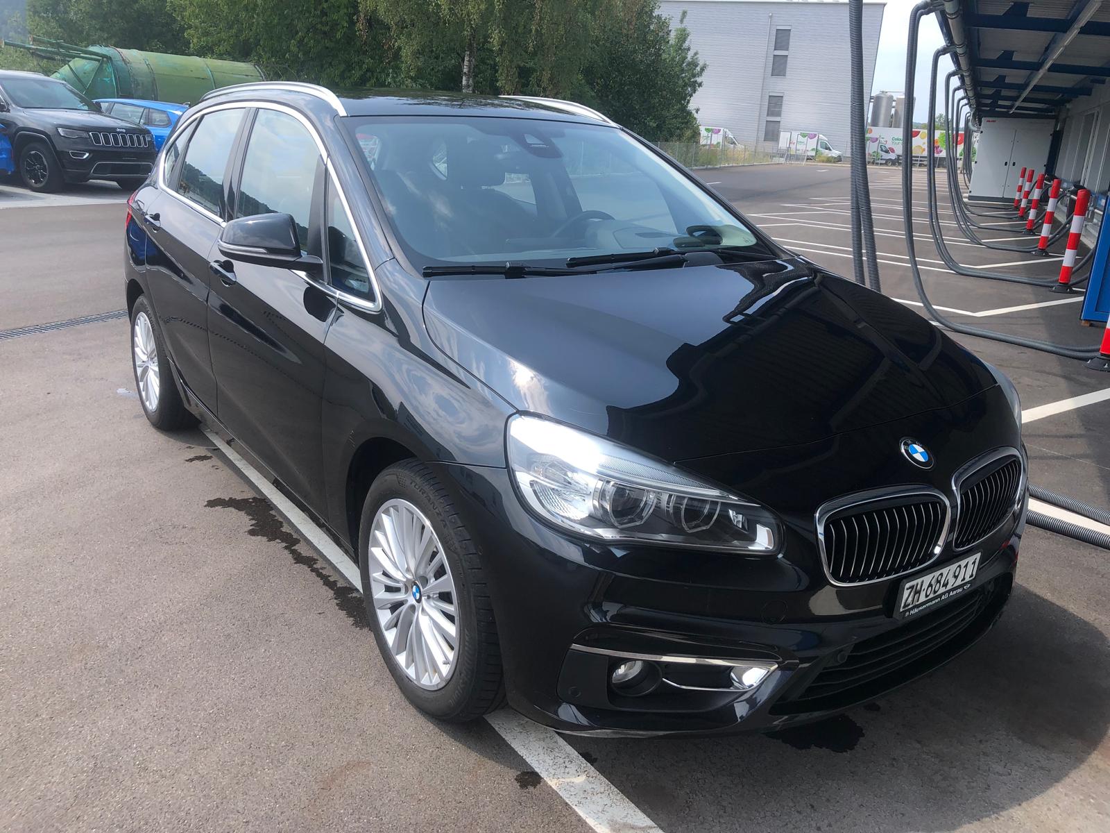 BMW 218d-image-0