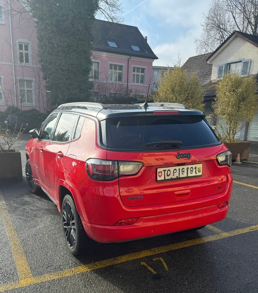 JEEP 1.3 S Plus Sky 4xe-image-3