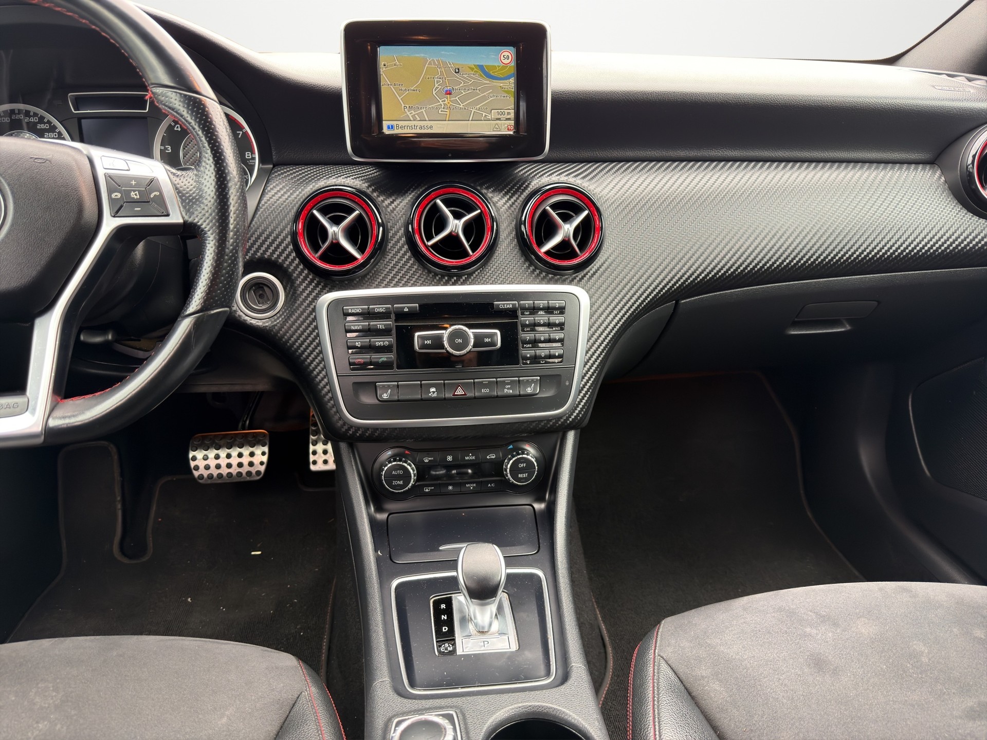 MERCEDES-BENZ A 45 AMG 4Matic Speedshift 7G-DCT-image-12