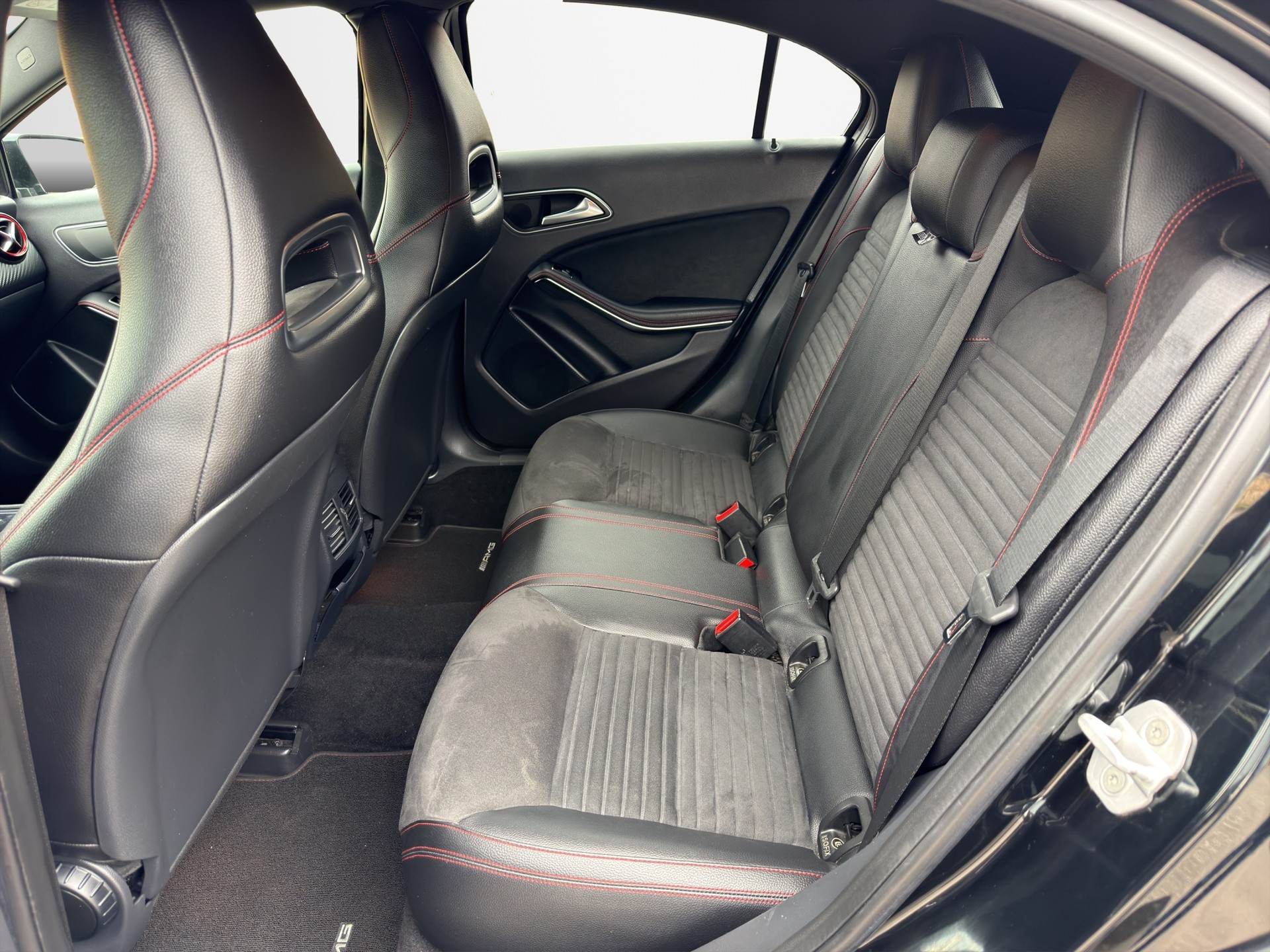 MERCEDES-BENZ A 45 AMG 4Matic Speedshift 7G-DCT-image-9