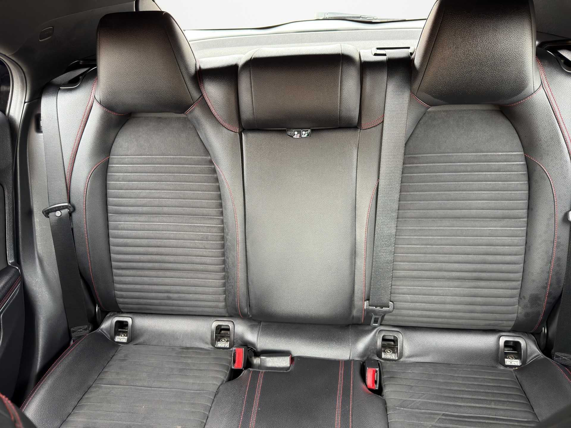 MERCEDES-BENZ A 45 AMG 4Matic Speedshift 7G-DCT-image-16