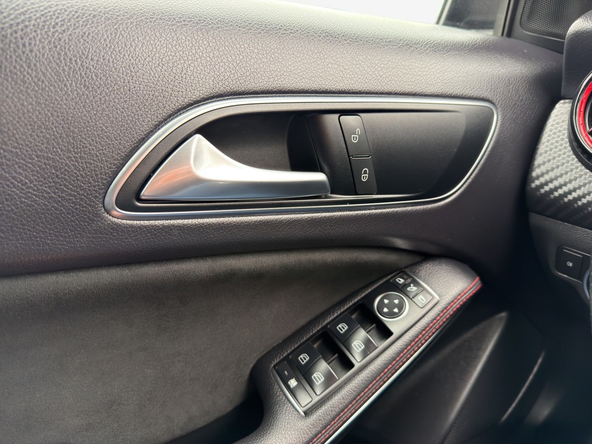 MERCEDES-BENZ A 45 AMG 4Matic Speedshift 7G-DCT-image-14