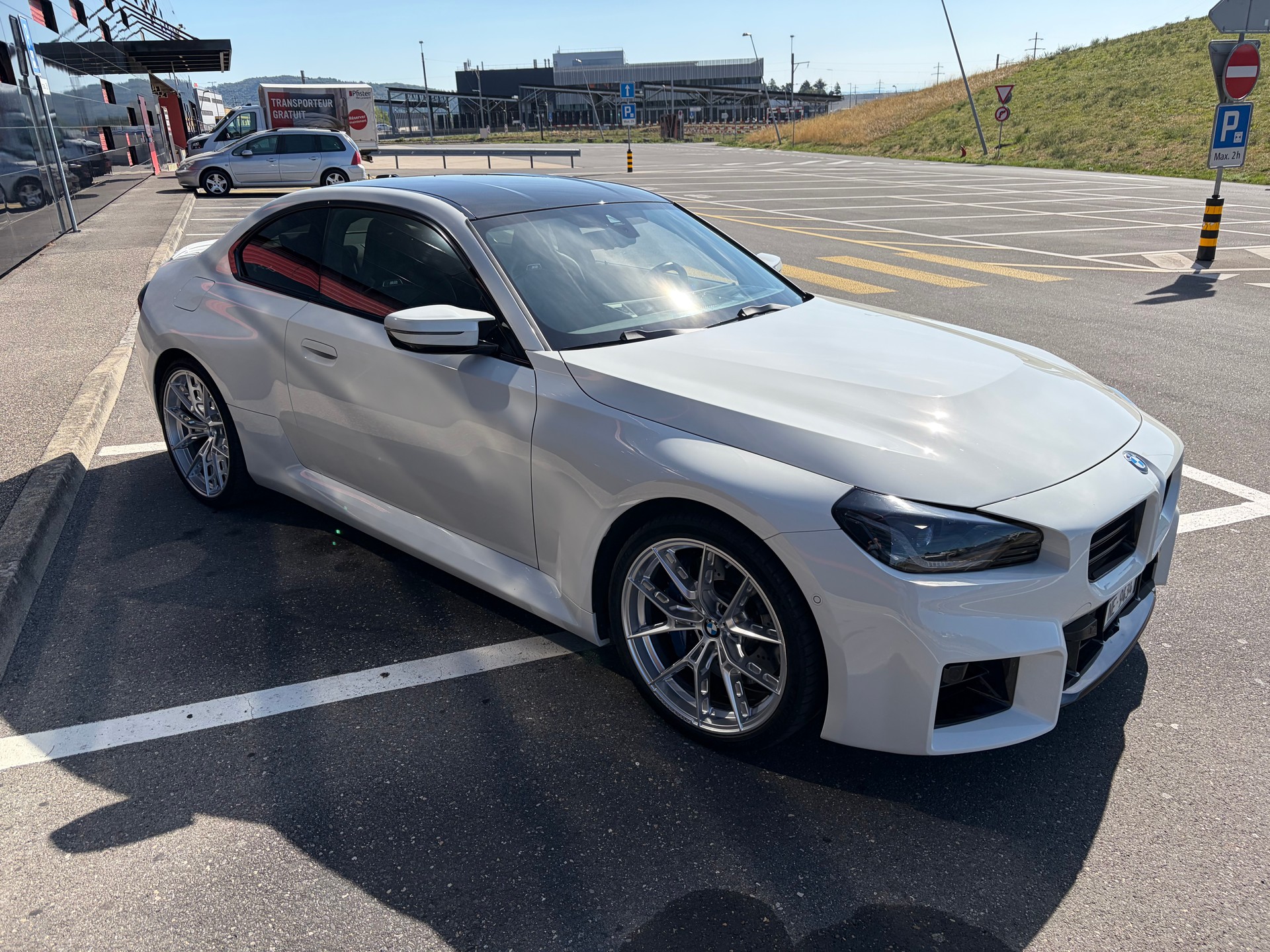 BMW M2-image-2