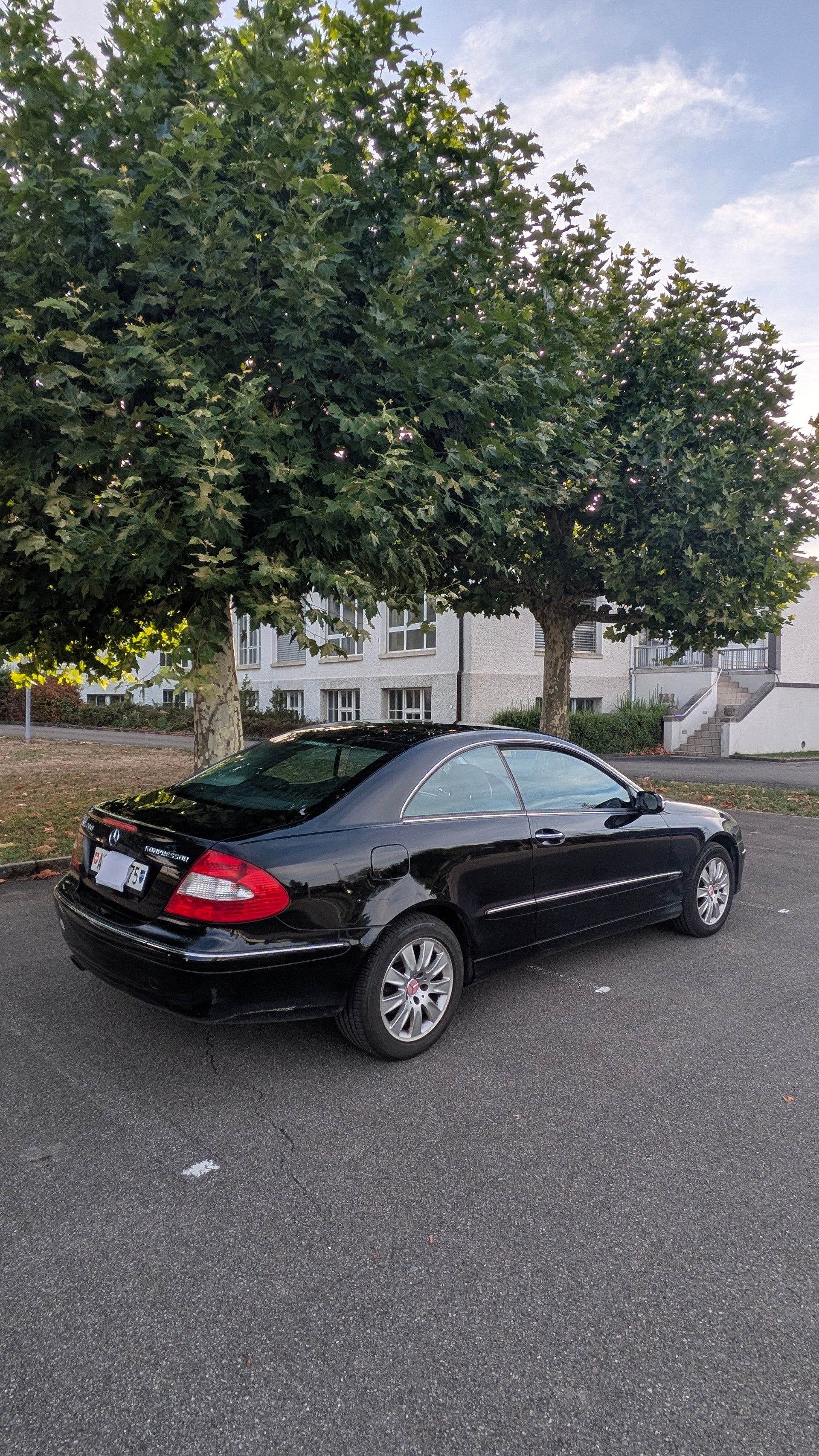MERCEDES-BENZ CLK 200 Kompressor Elégance W209-image-2
