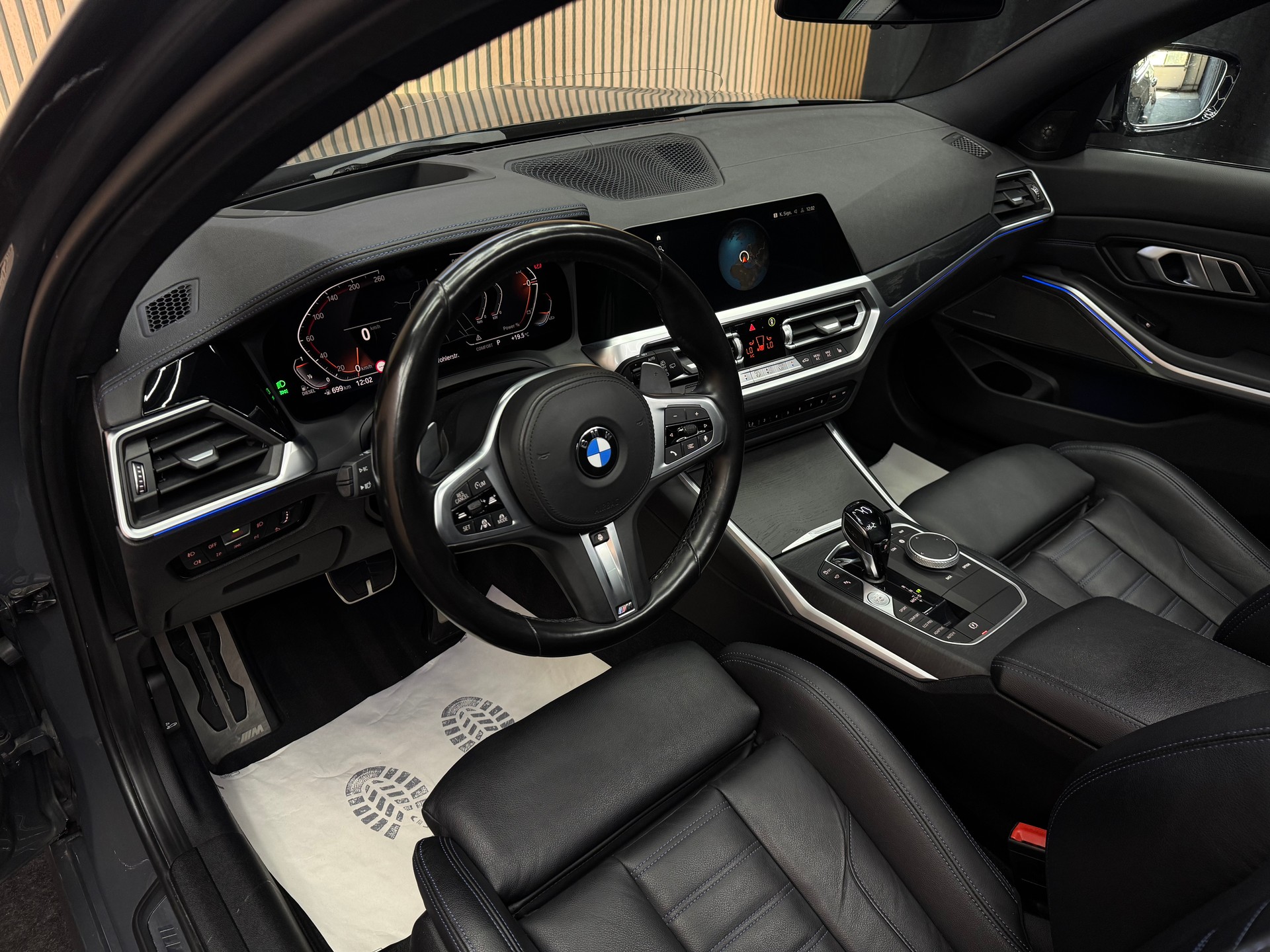 BMW 330d xDrive M Sport SAG Touring *ab CHF 249.-/ Monat*-image-6