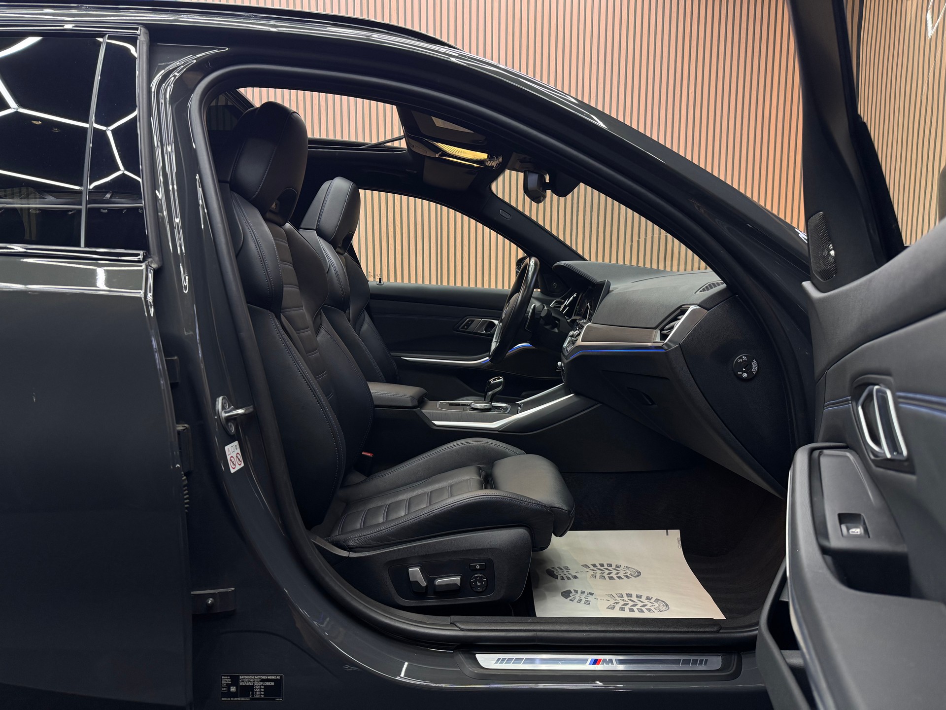BMW 330d xDrive M Sport SAG Touring *ab CHF 249.-/ Monat*-image-13