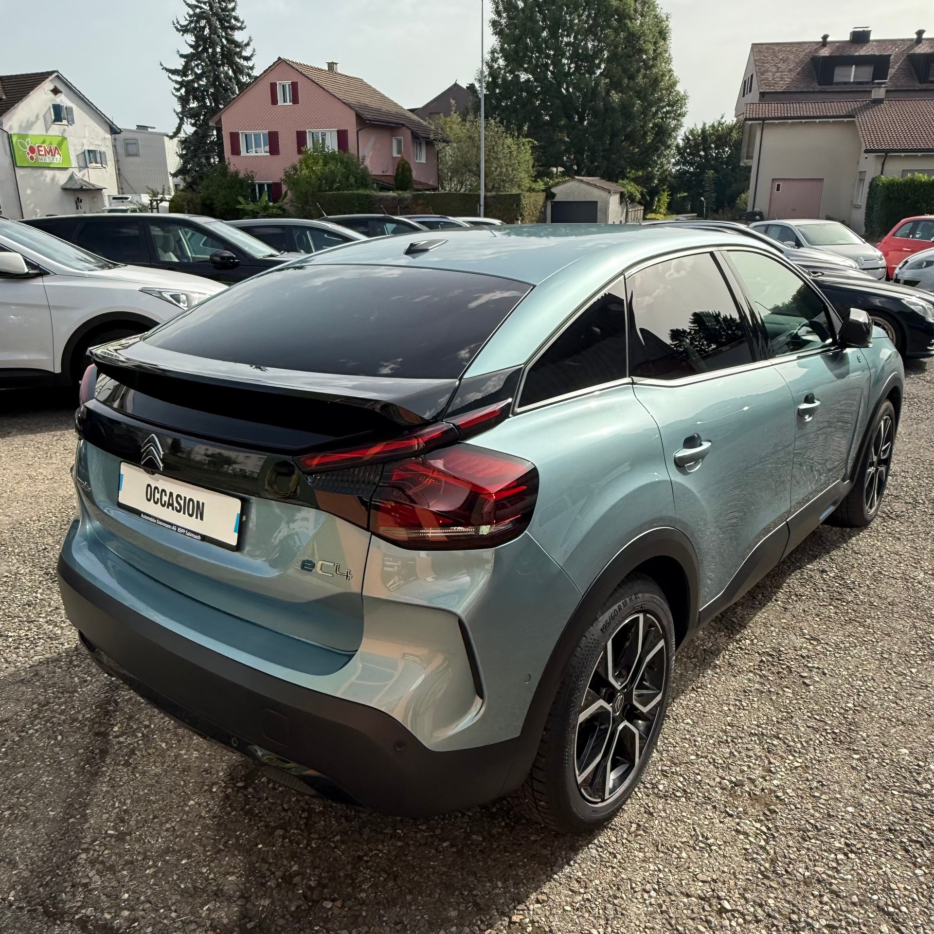 CITROEN C4 Electric Shine-image-1