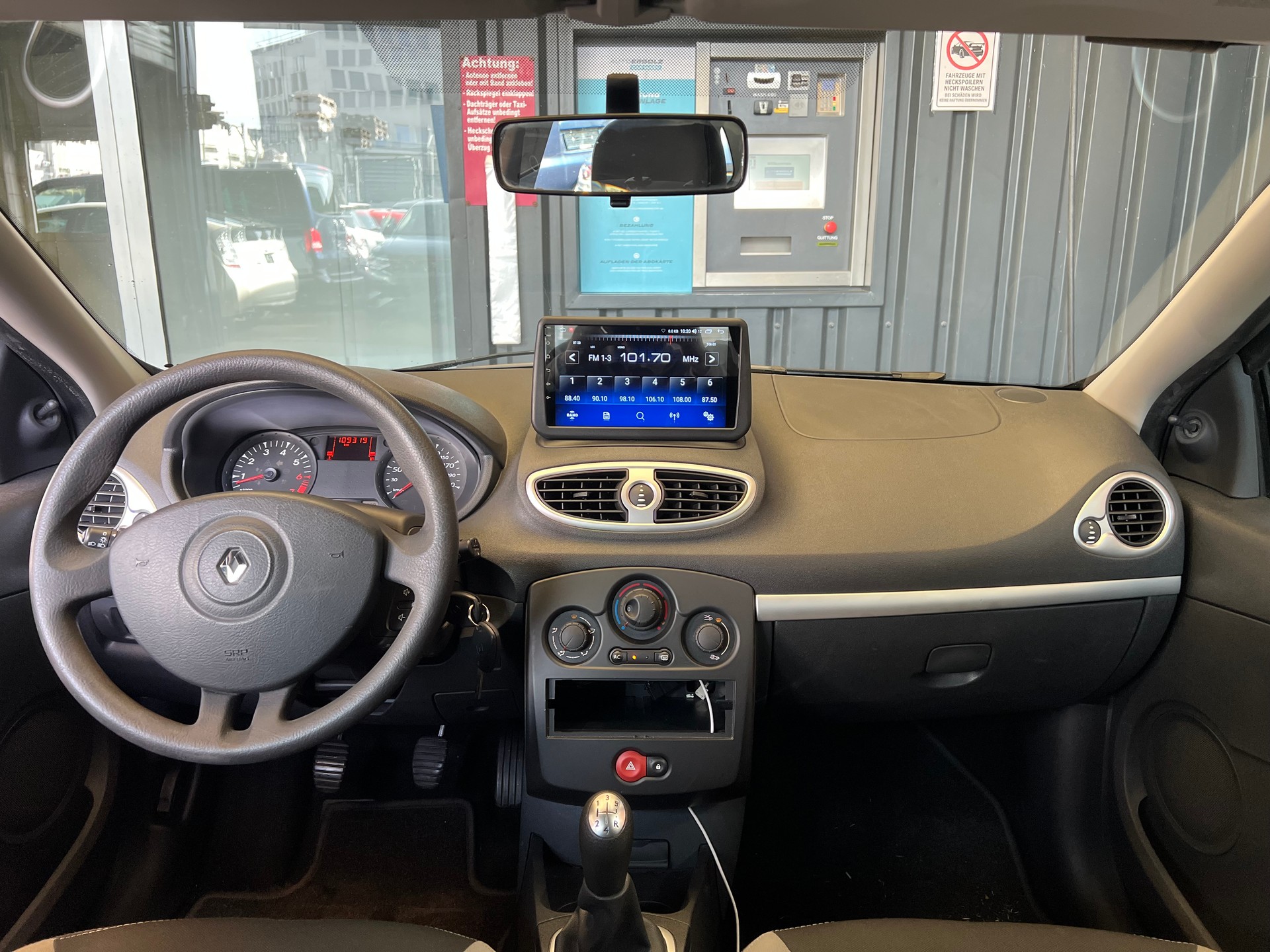 RENAULT Clio Grandtour 1.2 16V Turbo Night&Day-image-4
