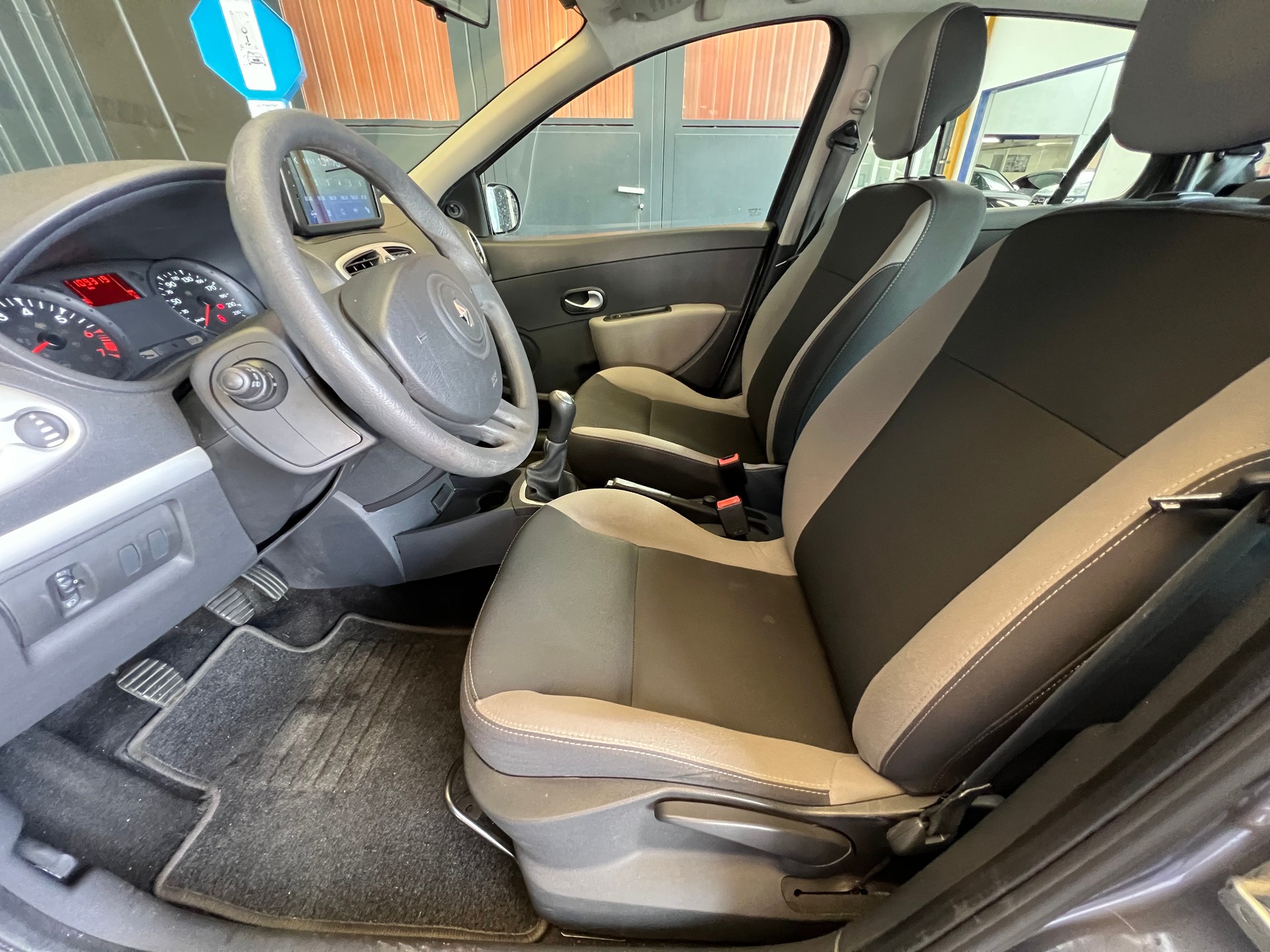 RENAULT Clio Grandtour 1.2 16V Turbo Night&Day-image-7