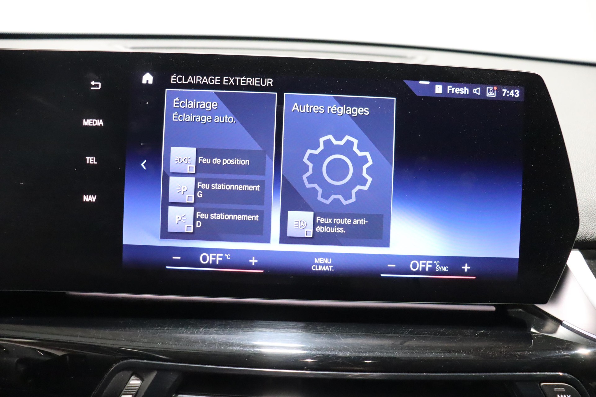 BMW X1 18i sDrive-image-17