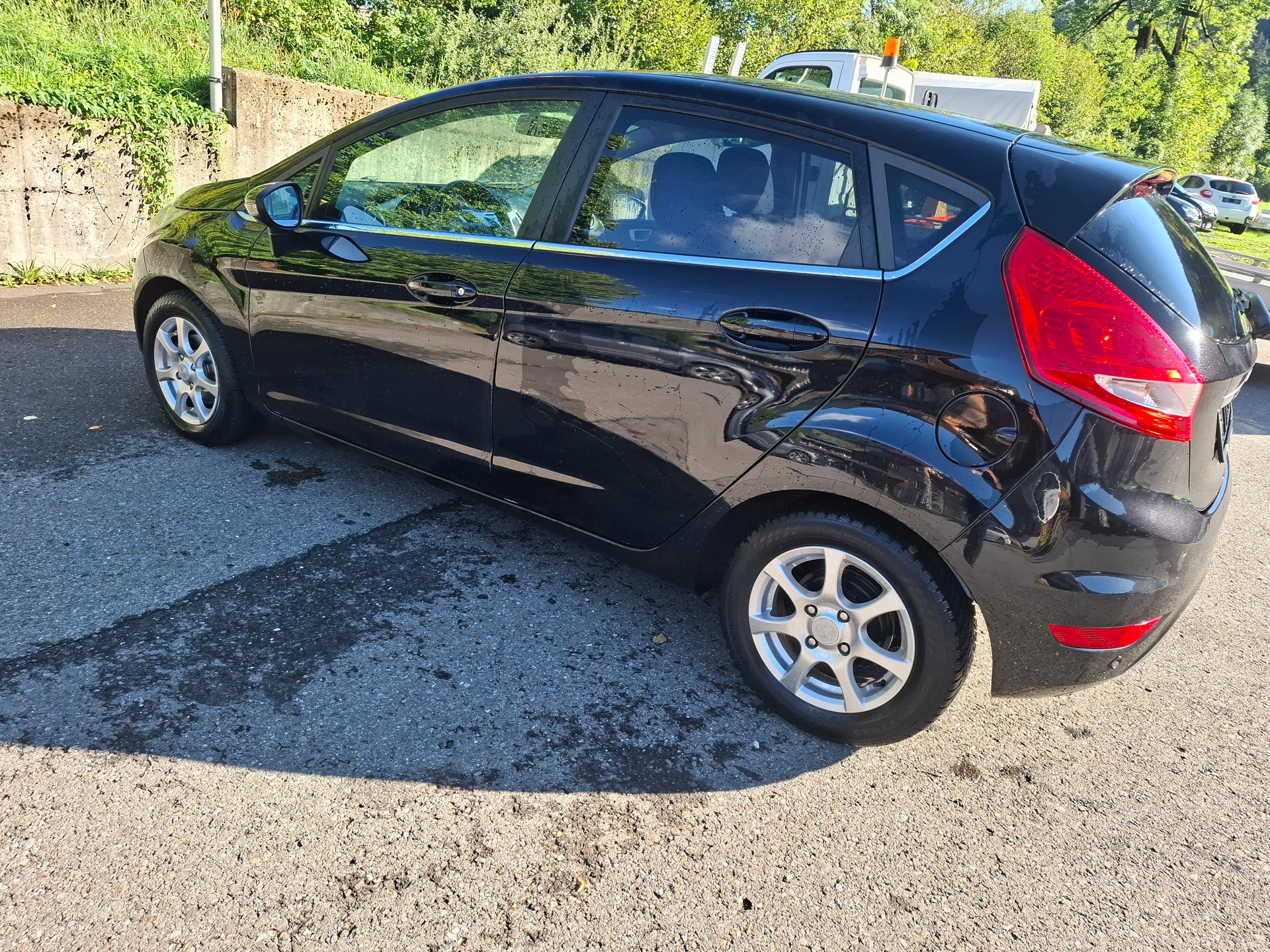 FORD Fiesta 1.6 16V Titanium-image-1