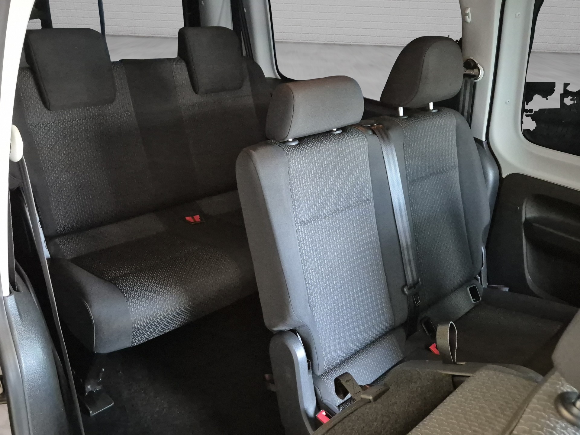 VW Caddy Maxi 2.0 TDI Comfortline 4Motion DSG, 7-Plätzer-image-25
