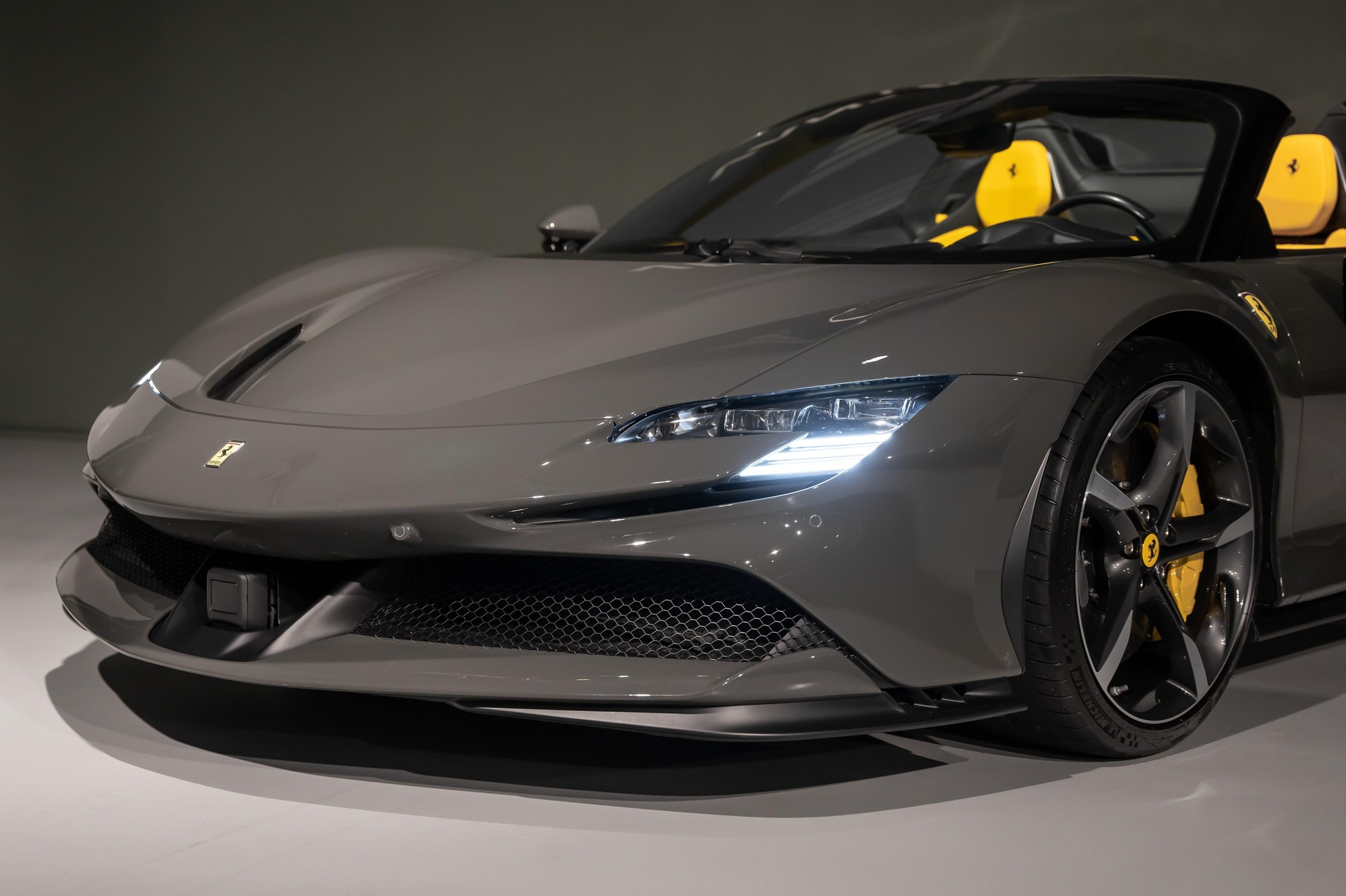 FERRARI SF90 Spider 4.0-image-5