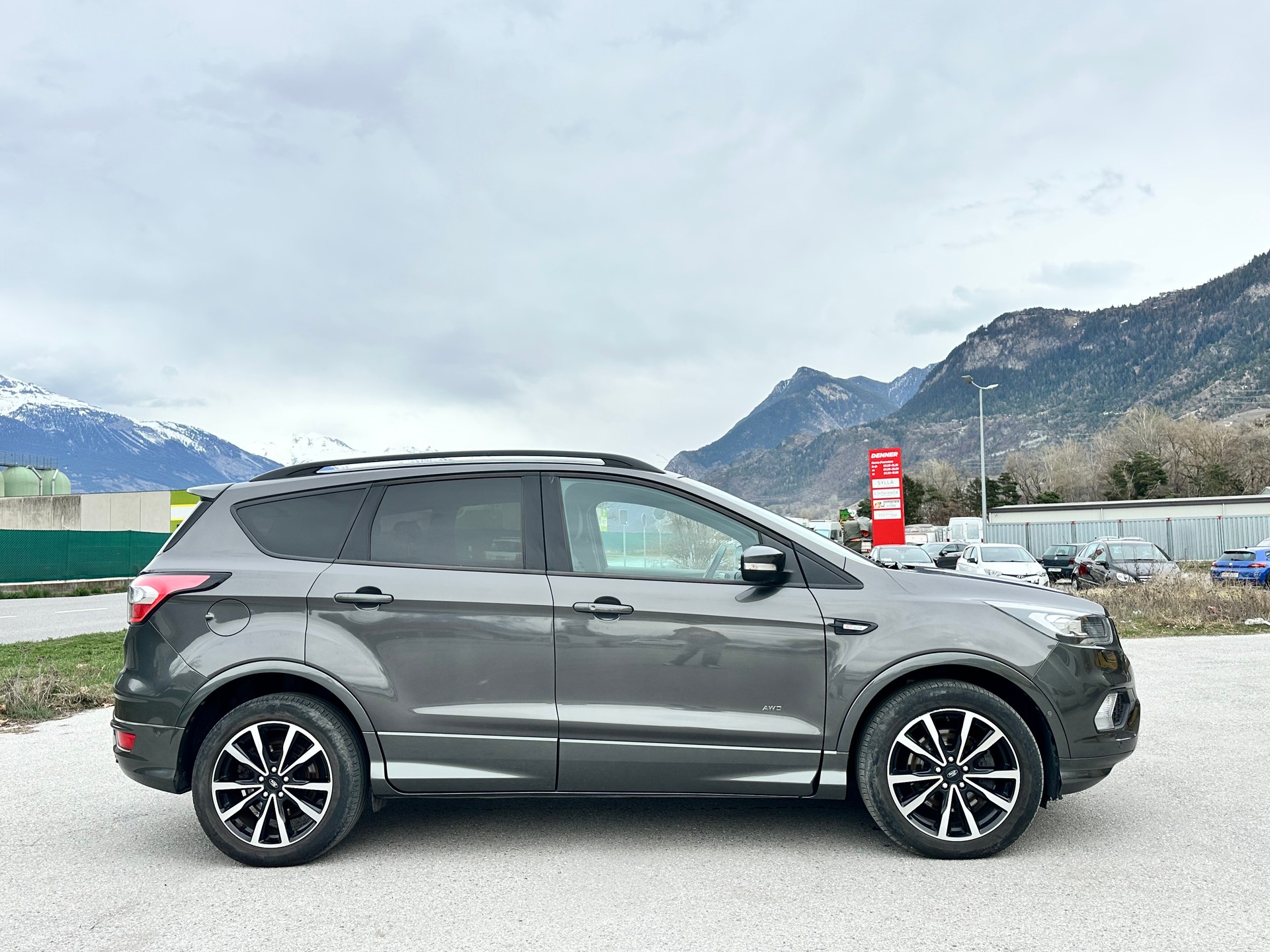 FORD Kuga 1.5 SCTi ST Line High 4WD Automatic-image-5
