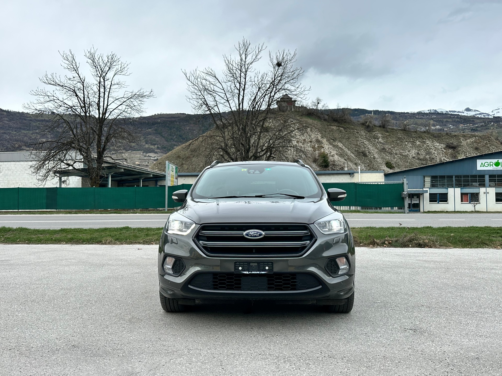 FORD Kuga 1.5 SCTi ST Line High 4WD Automatic-image-2