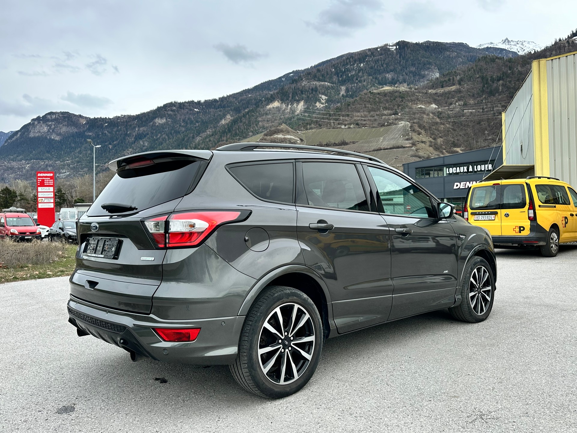 FORD Kuga 1.5 SCTi ST Line High 4WD Automatic-image-3