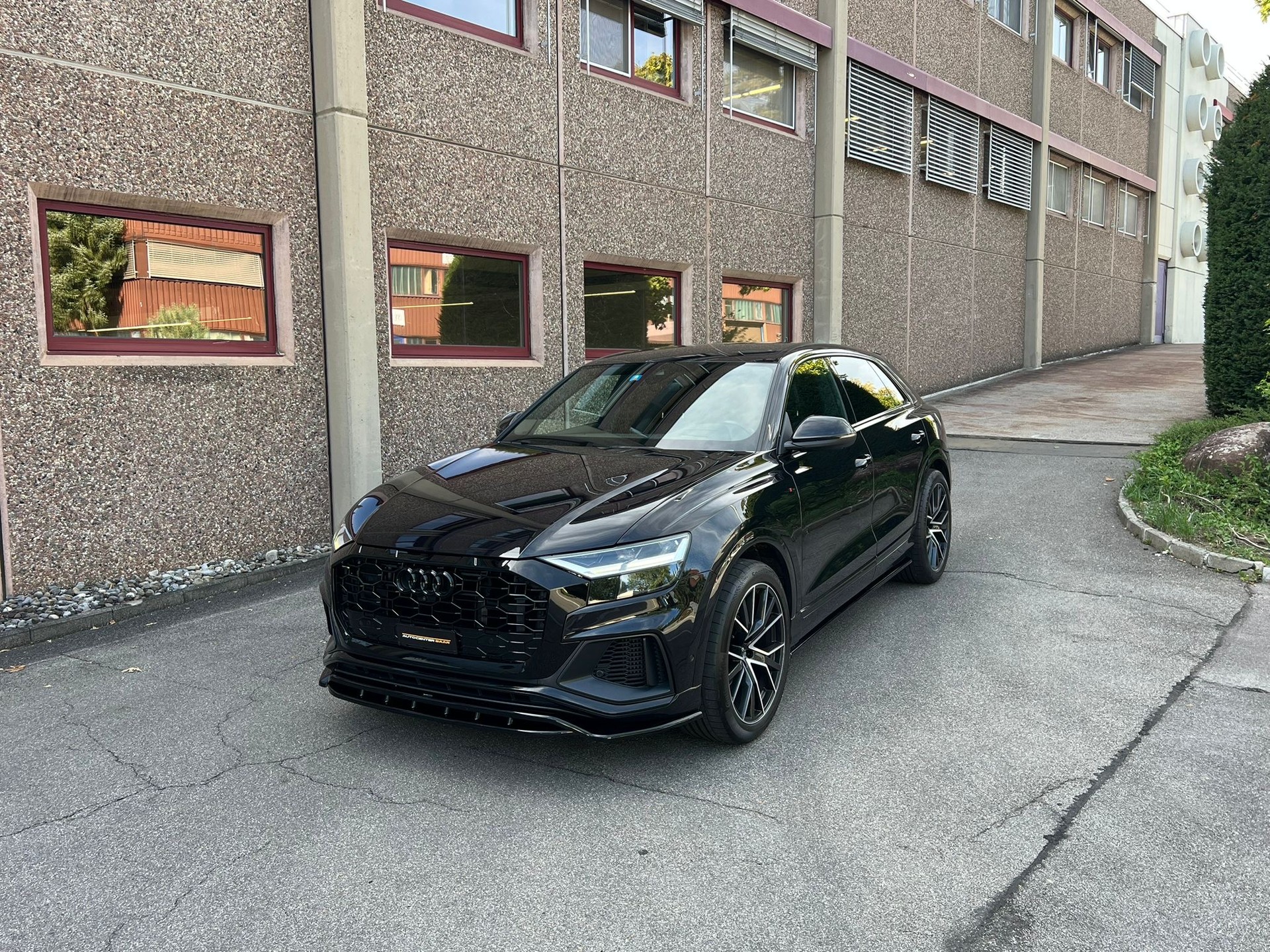 AUDI Q8 55 TFSI quattro tiptronic