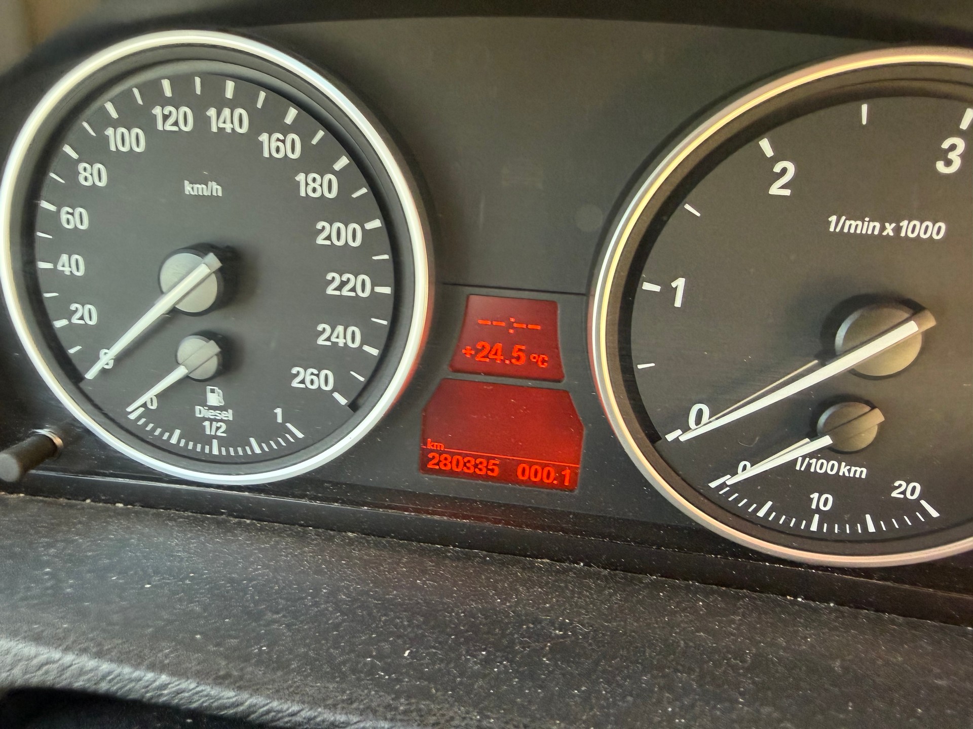 BMW X5 xDrive 35d (3.0sd) Steptronic-image-14