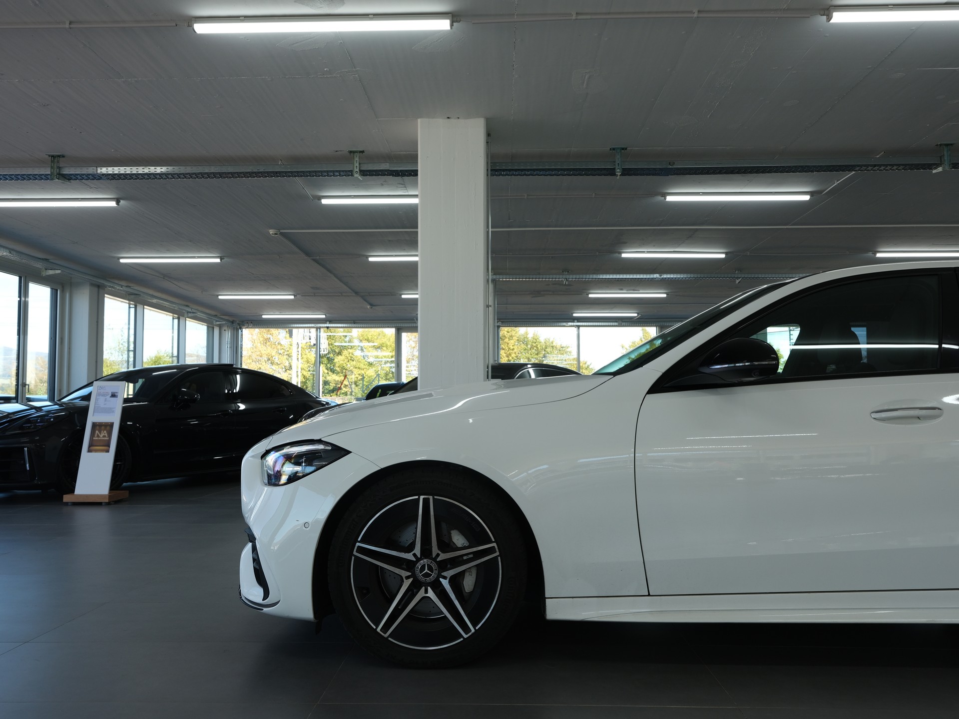 MERCEDES-BENZ C 200 4Matic AMG Line *360 Kamera* *Driving Assistent* *AMG Line*-image-9
