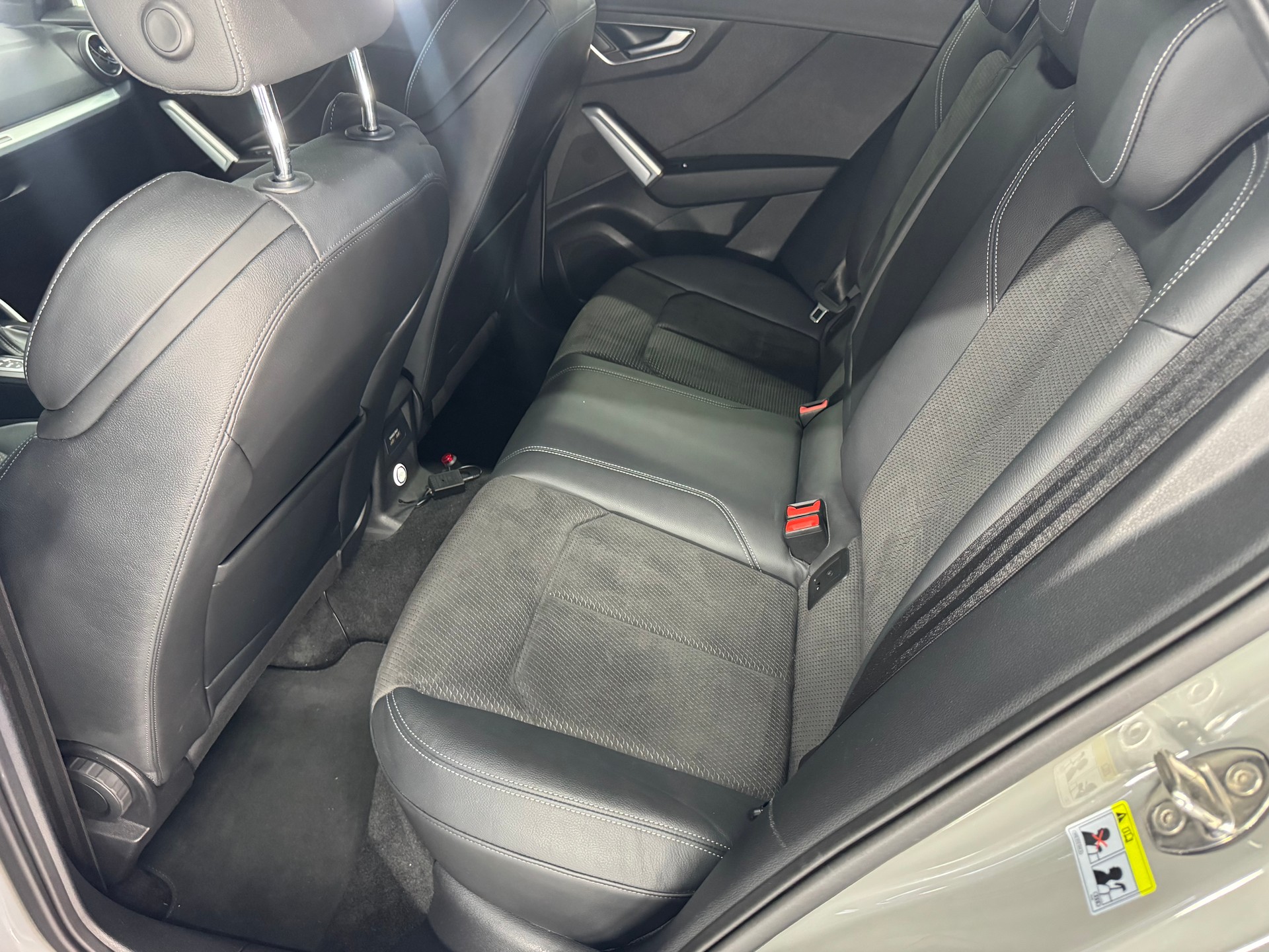 AUDI Q2 35 TFSI S-tronic-image-10