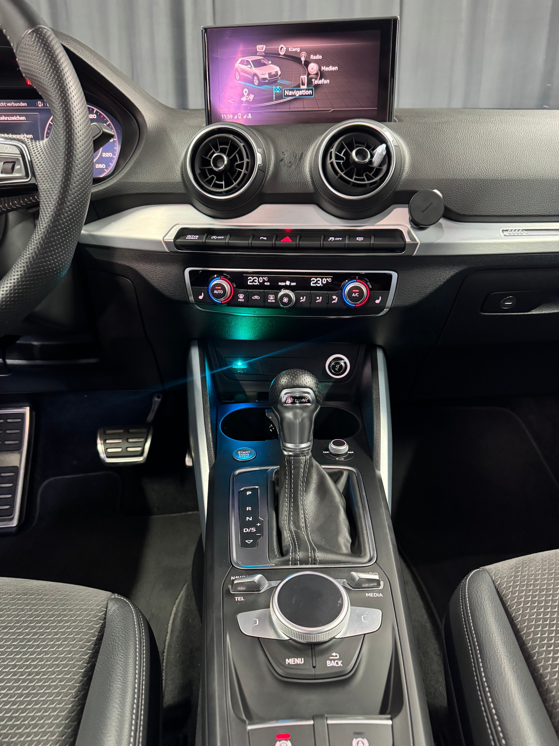 AUDI Q2 35 TFSI S-tronic-image-9