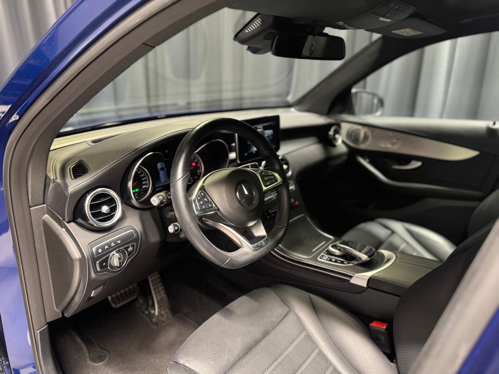 MERCEDES-BENZ GLC 43 AMG 4Matic 9G-Tronic-image-9